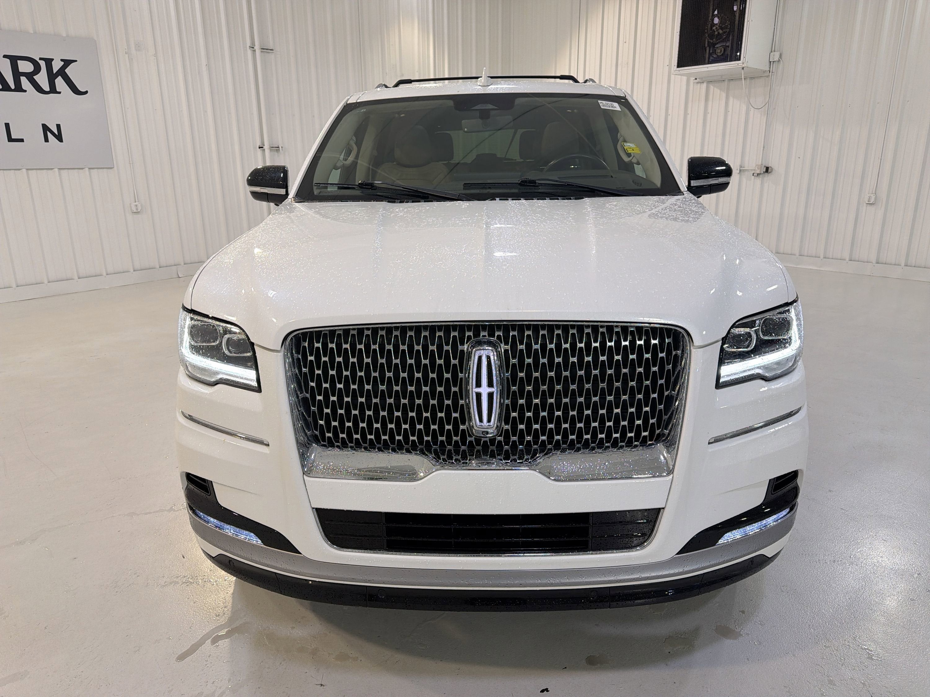 2023 Lincoln Navigator L Reserve