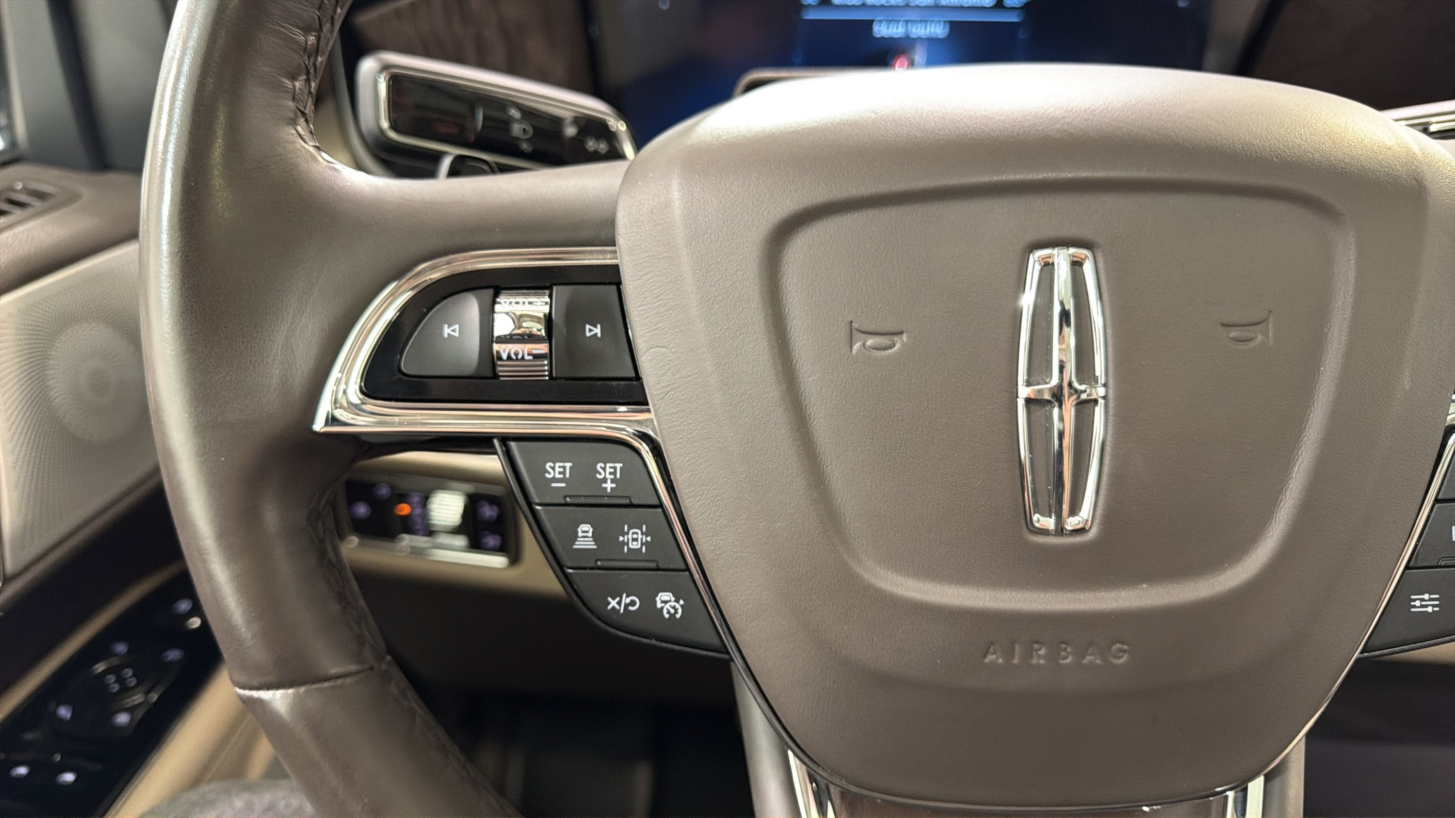 2023 Lincoln Navigator L Reserve