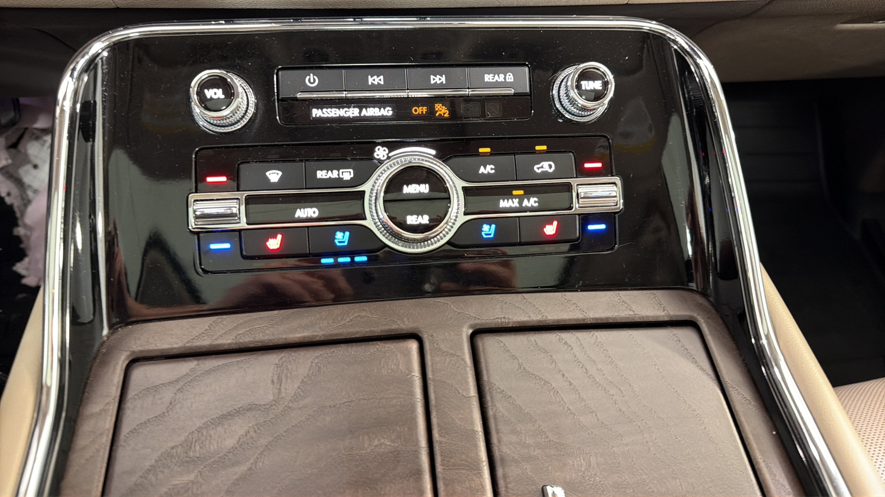 2023 Lincoln Navigator L Reserve