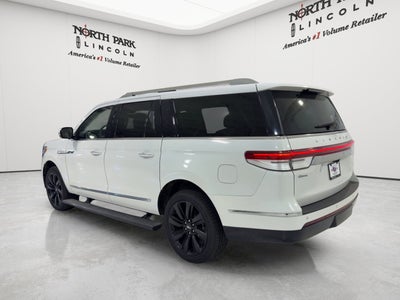 2023 Lincoln Navigator L Reserve