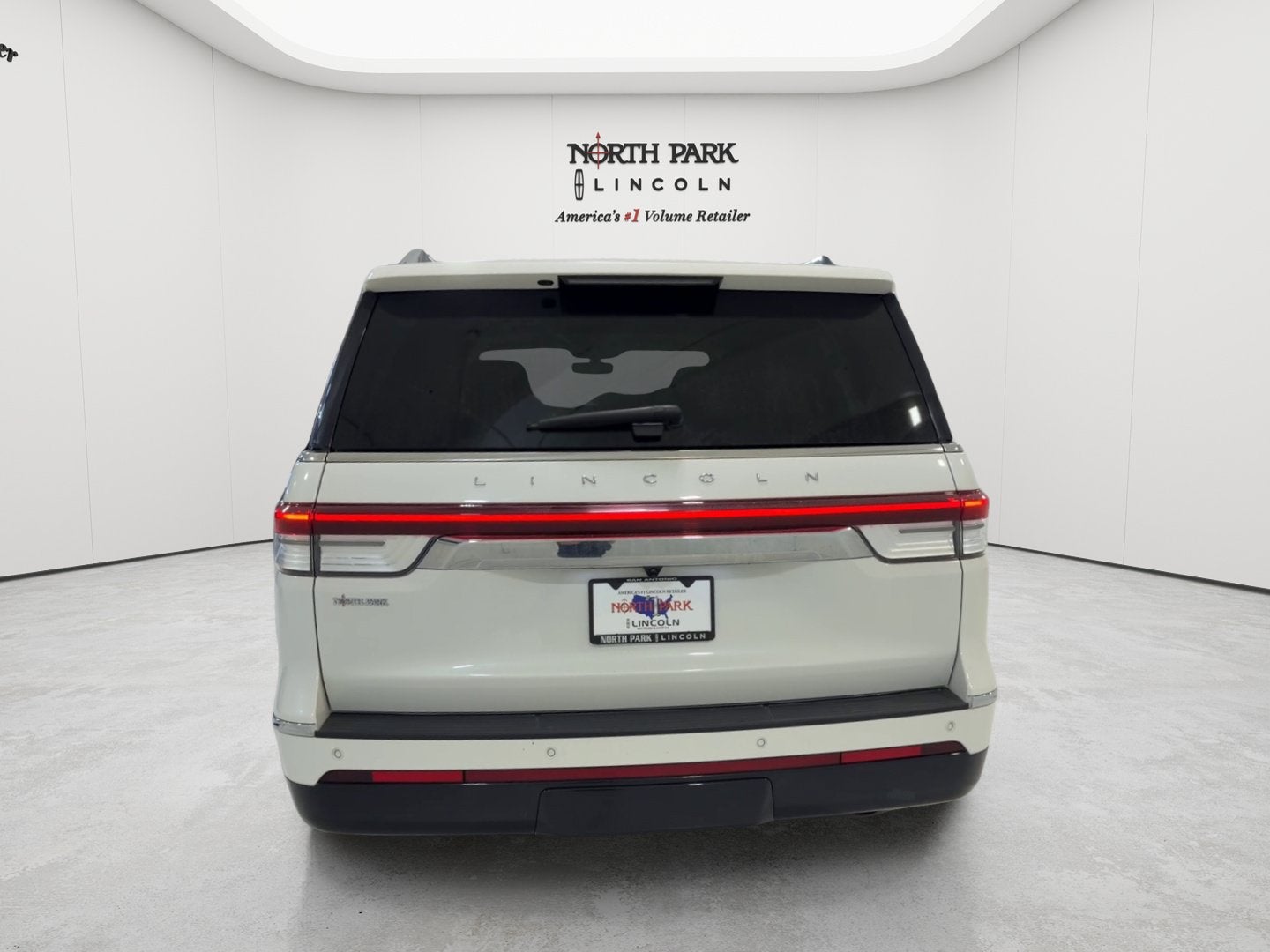 2023 Lincoln Navigator L Reserve