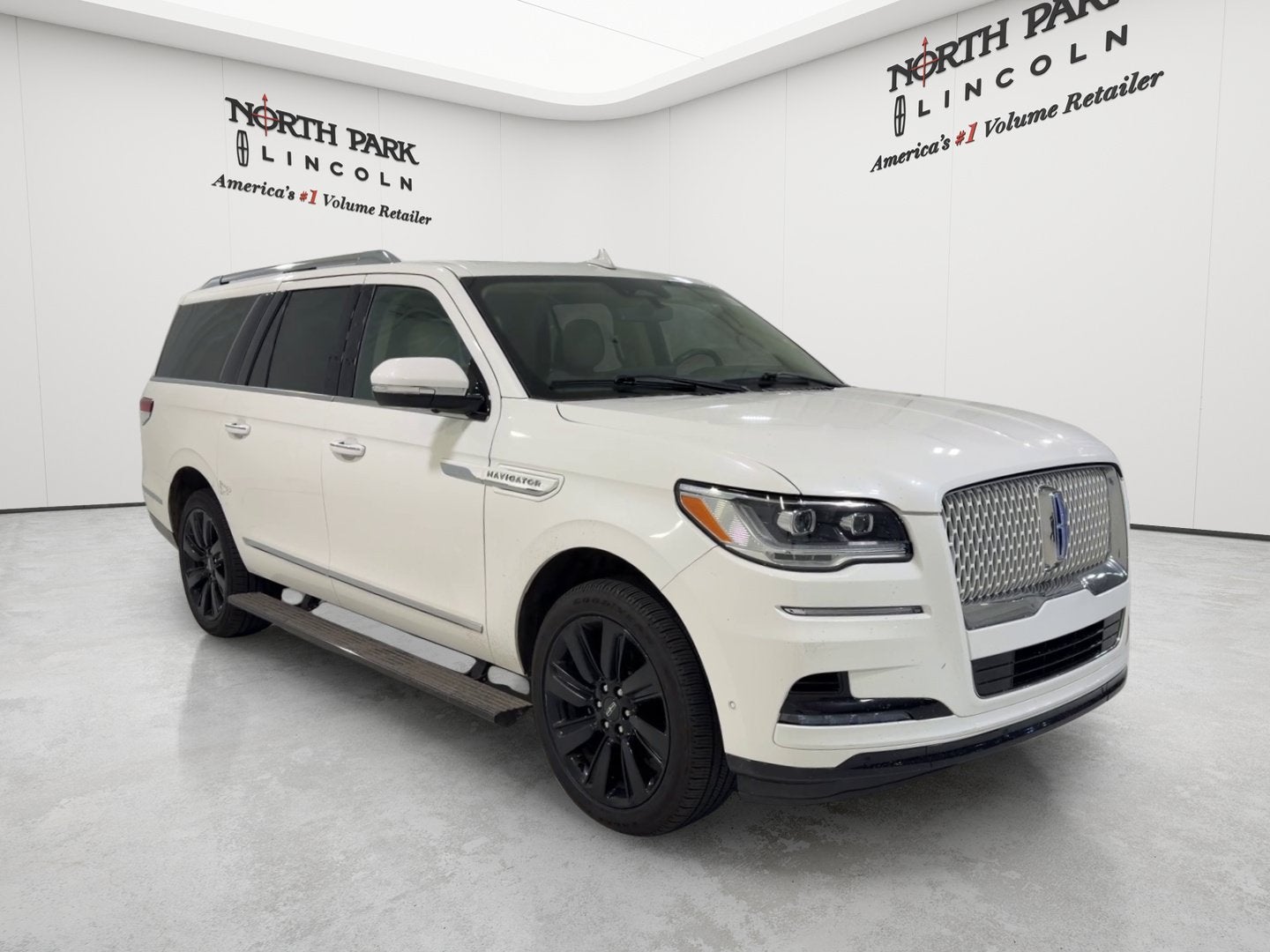 2023 Lincoln Navigator L Reserve