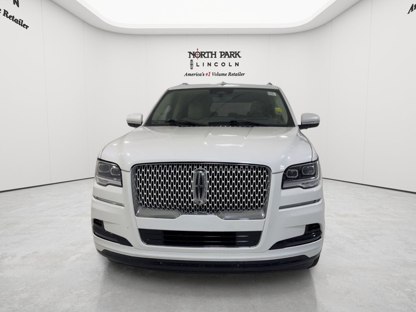 2023 Lincoln Navigator L Reserve