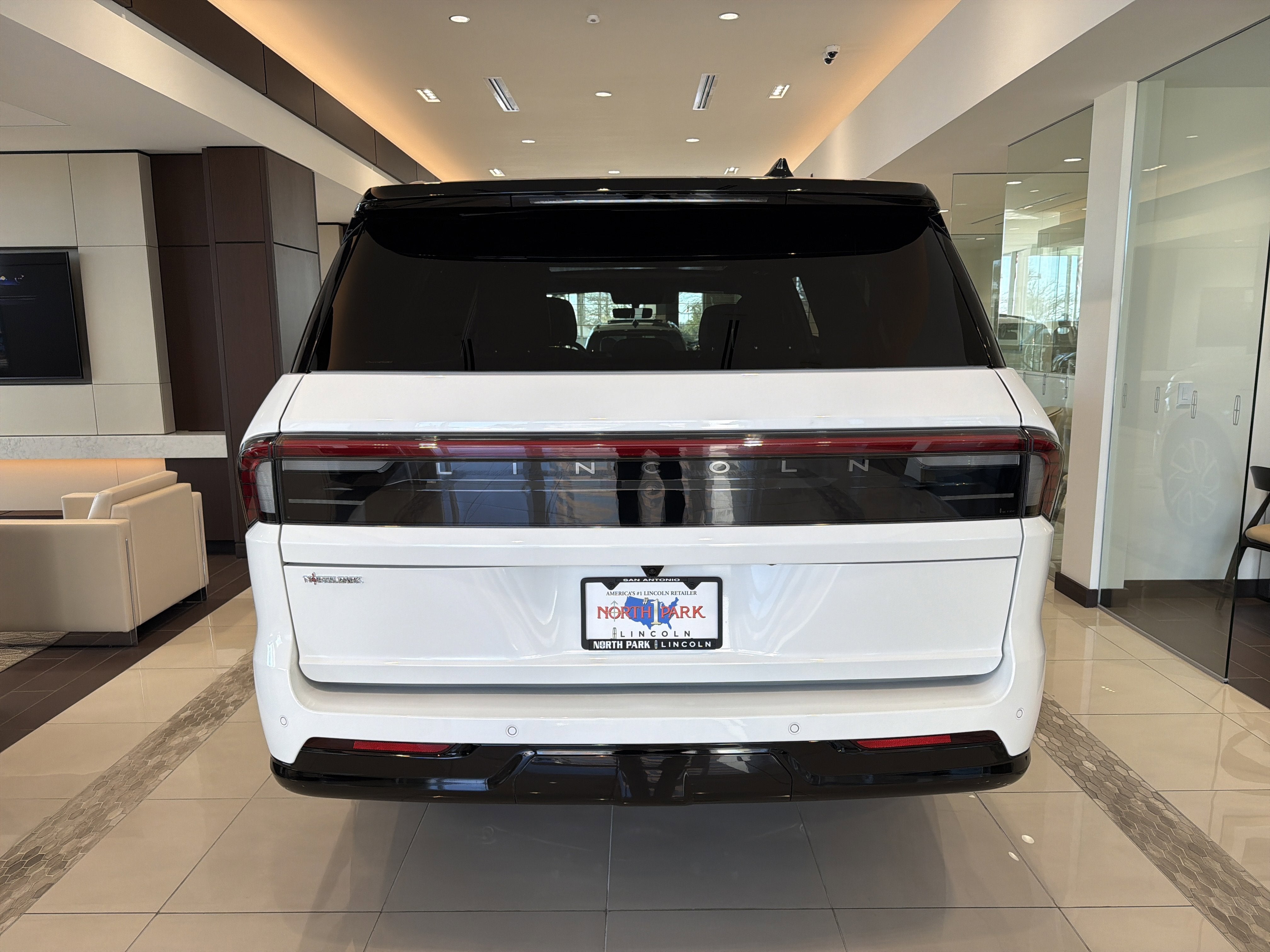 2026 Lincoln Navigator L Reserve