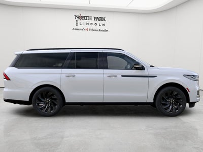 2027 Lincoln Navigator L Reserve