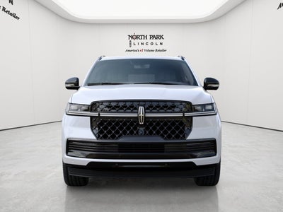 2027 Lincoln Navigator L Reserve
