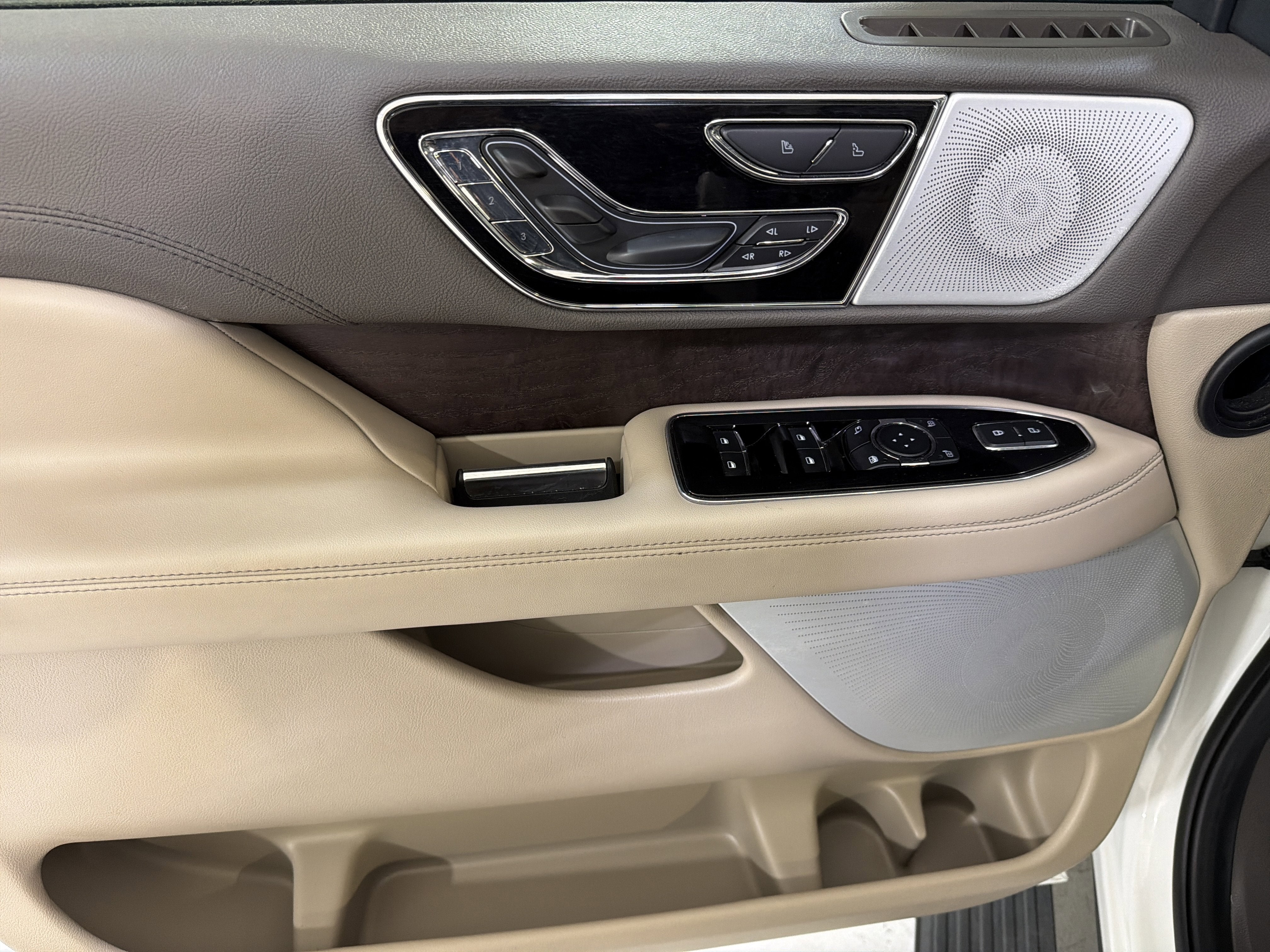 2024 Lincoln Navigator L Reserve