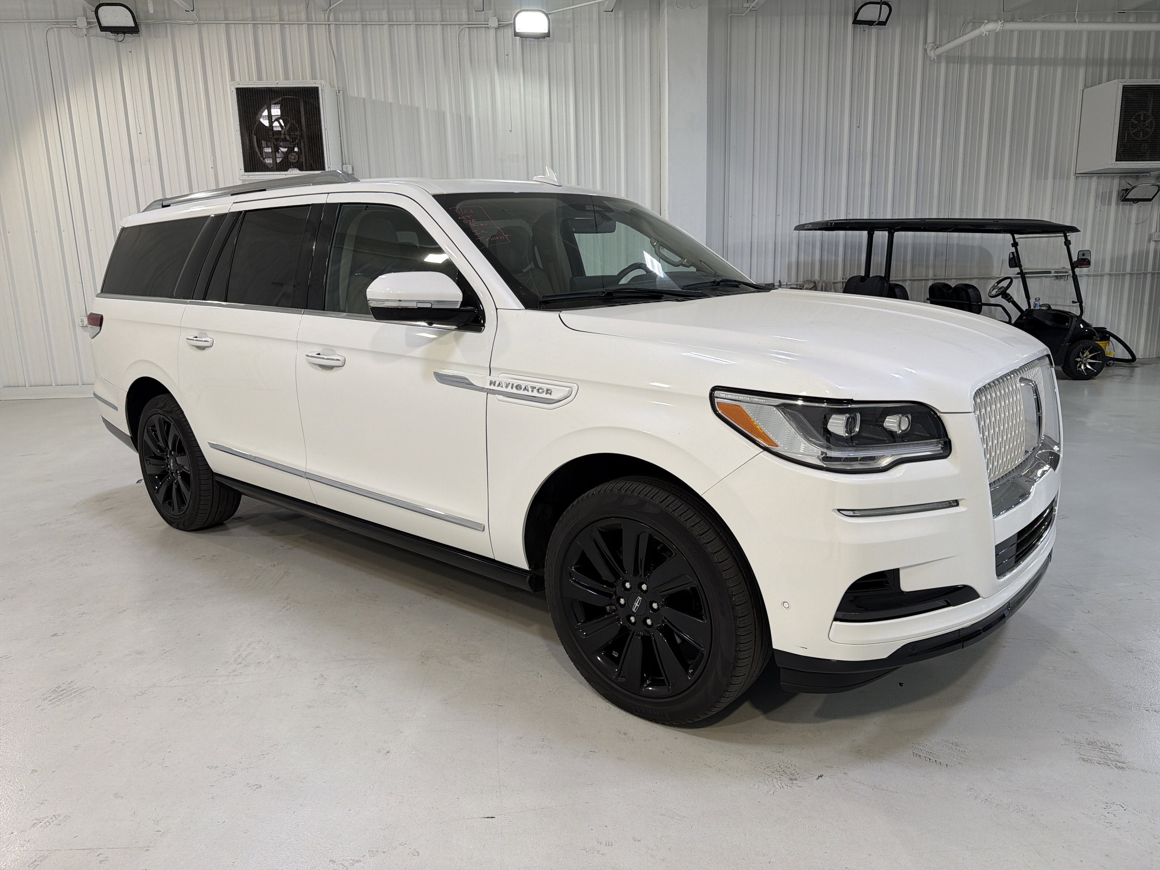 2024 Lincoln Navigator L Reserve