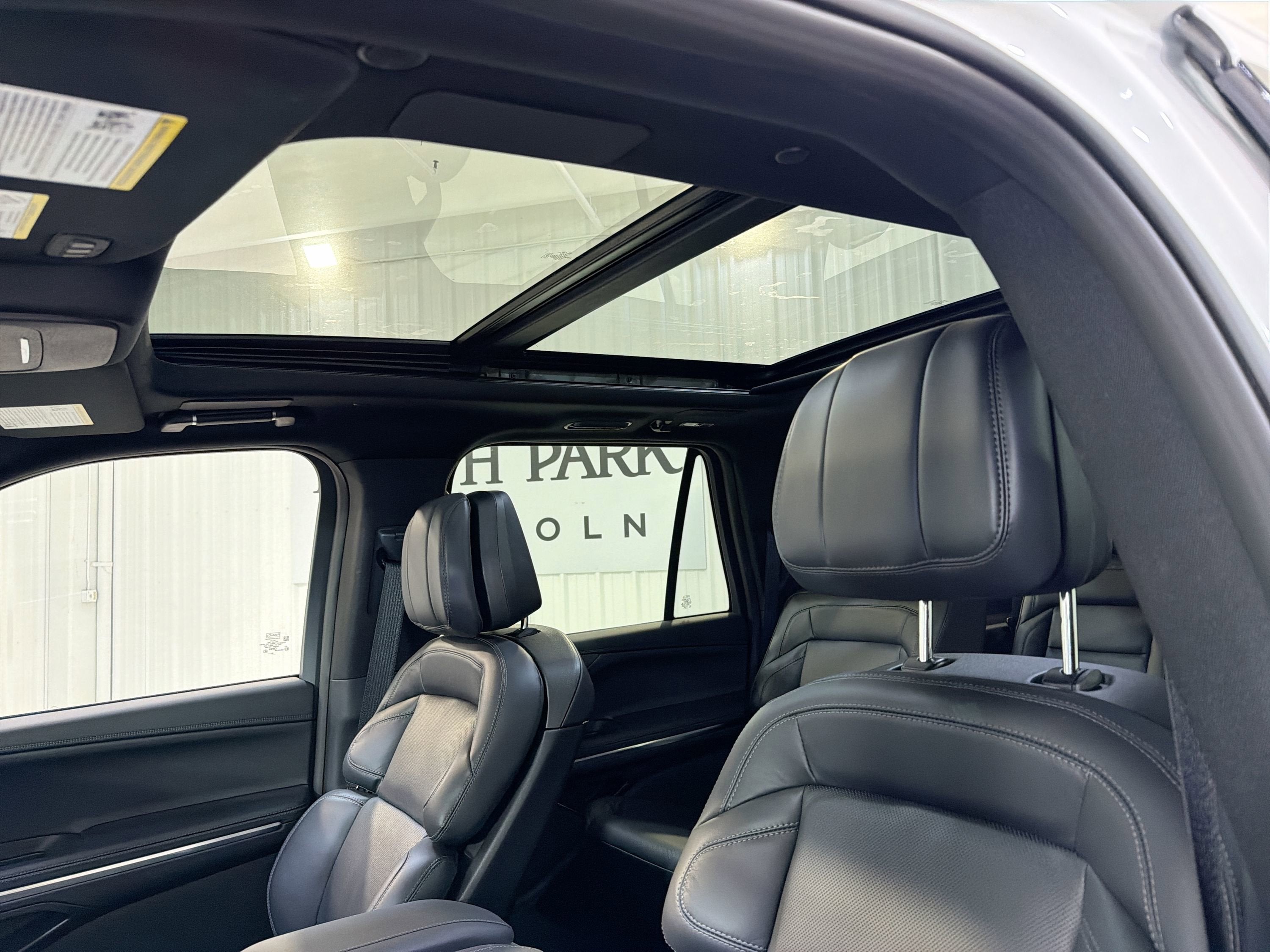 2025 Lincoln Navigator L Reserve