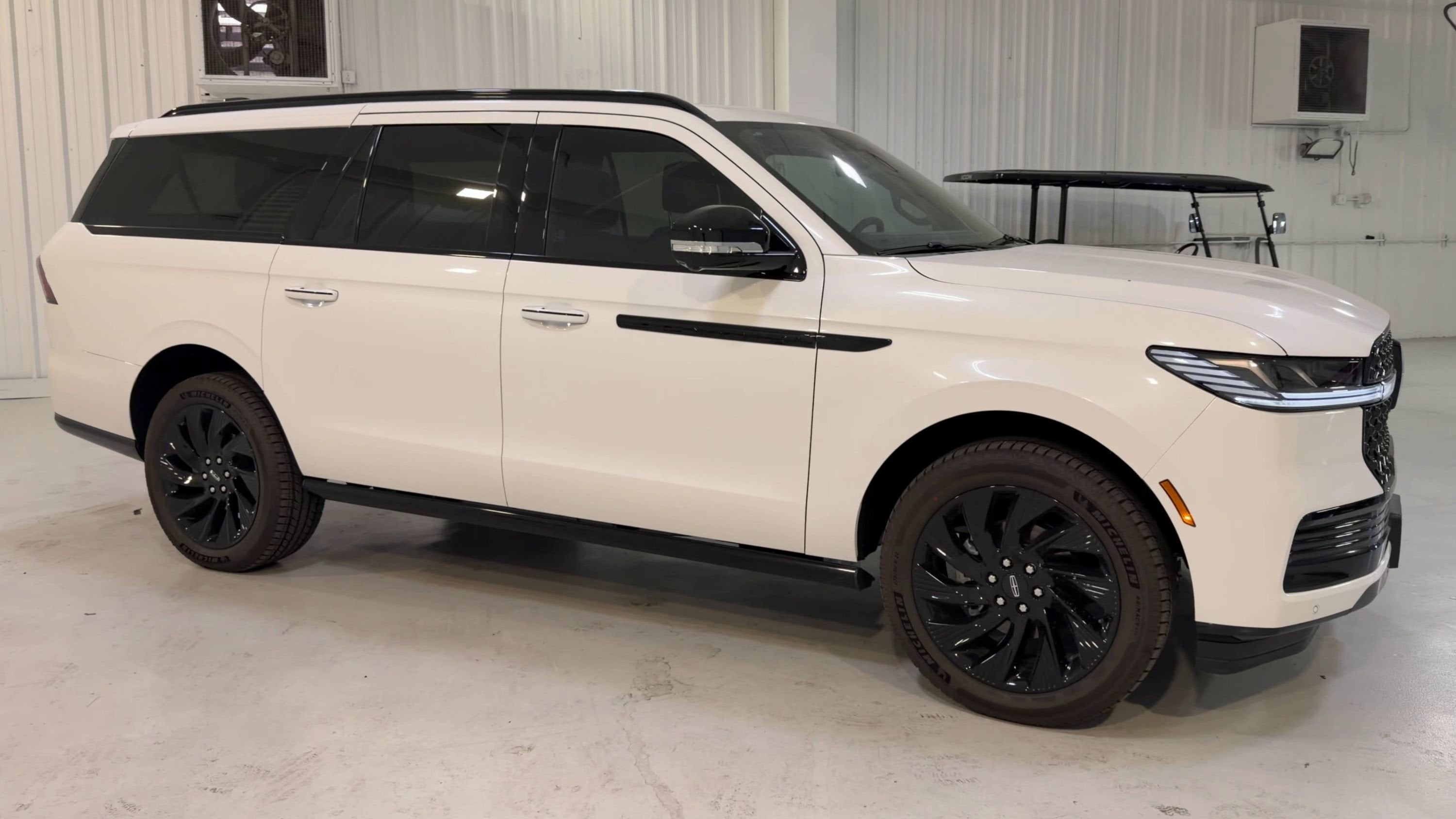2025 Lincoln Navigator L Reserve