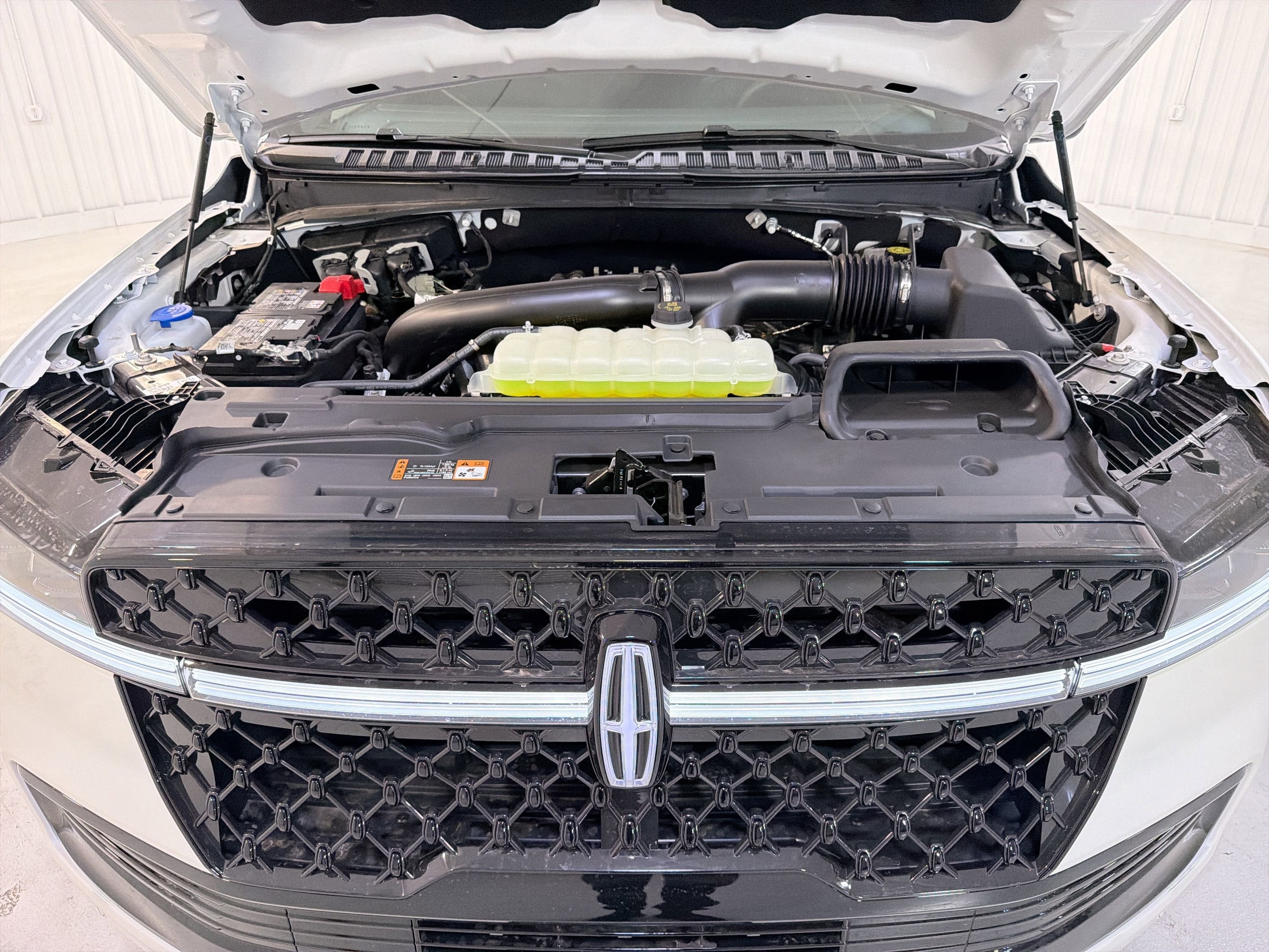 2025 Lincoln Navigator L Reserve