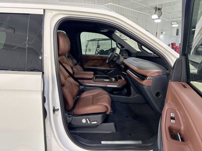 2025 Lincoln Navigator L Reserve