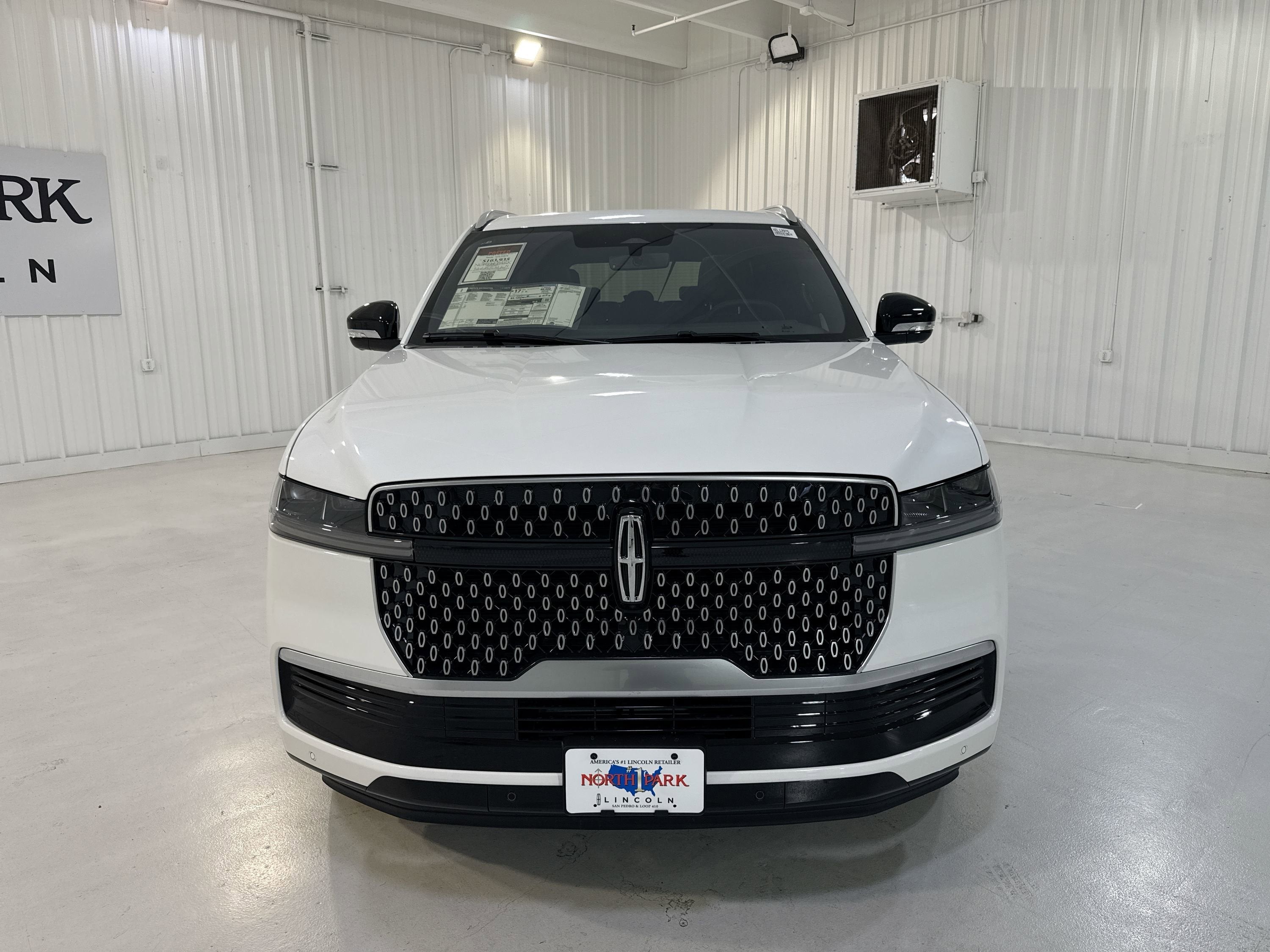 2025 Lincoln Navigator L Reserve