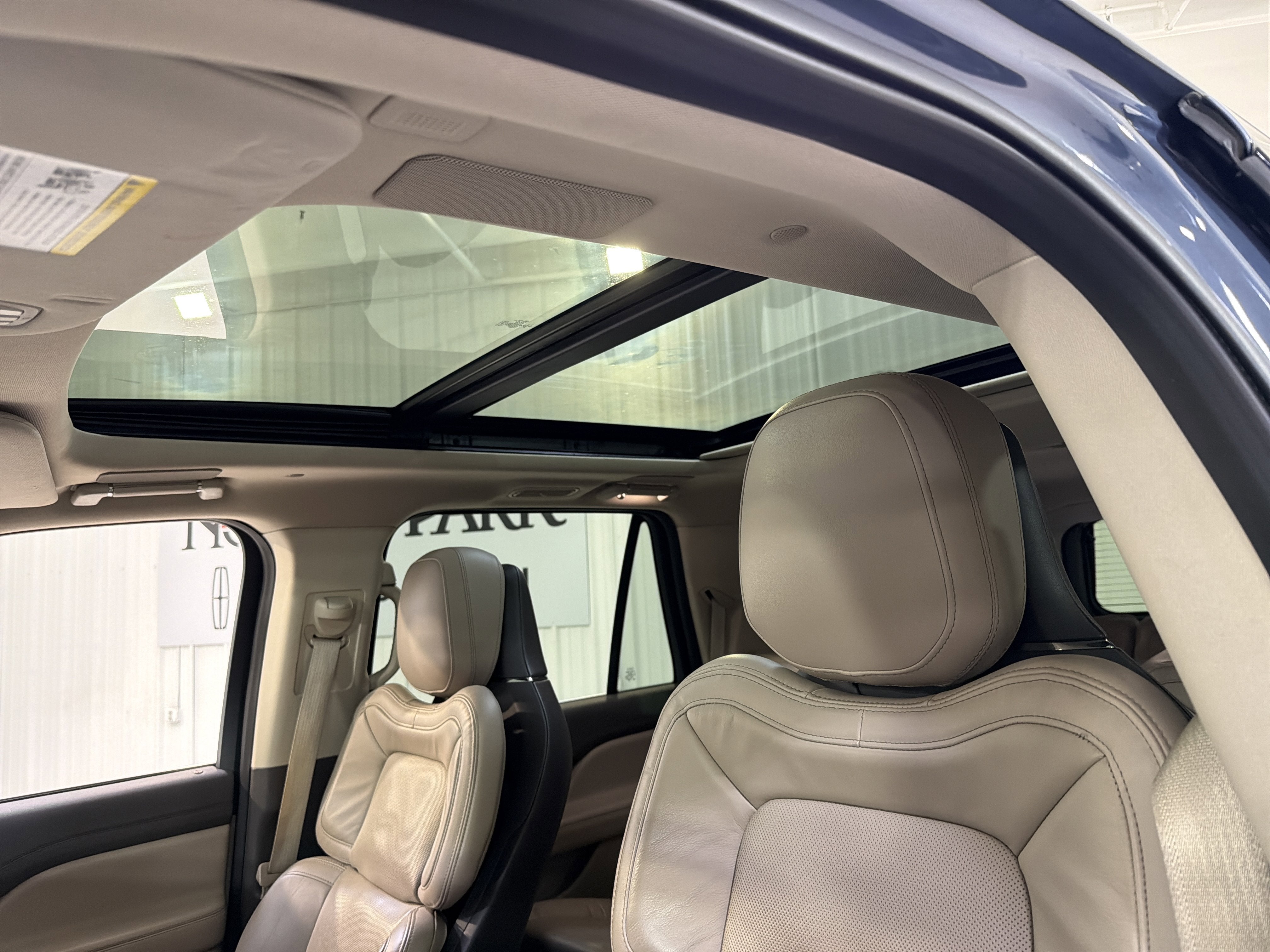2023 Lincoln Navigator L Reserve