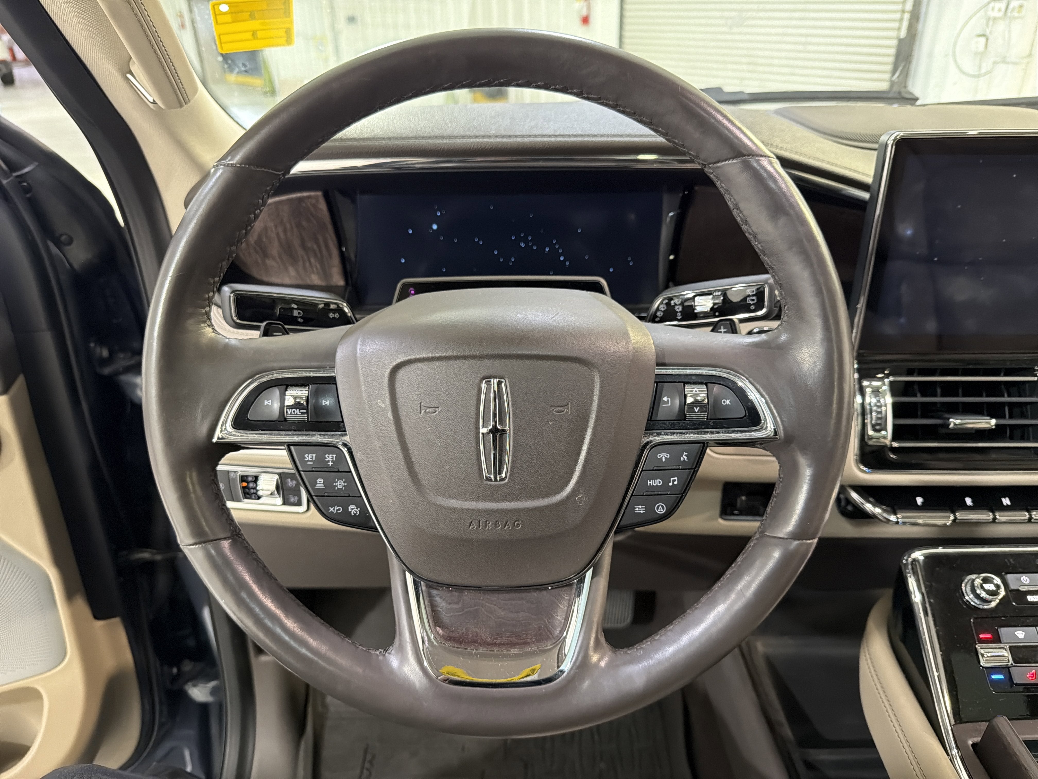 2023 Lincoln Navigator L Reserve