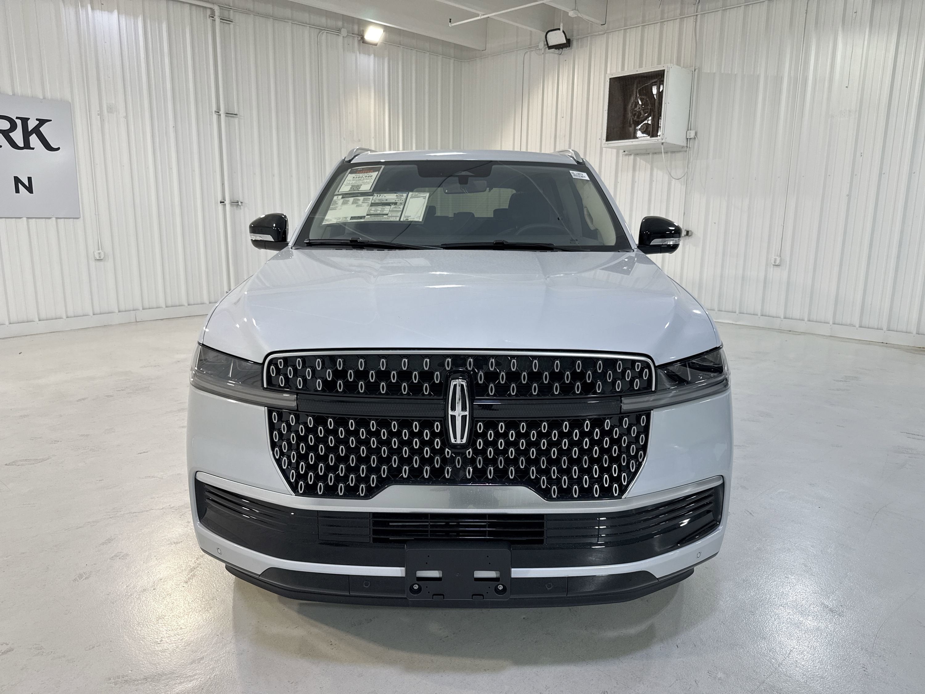 2025 Lincoln Navigator L Reserve