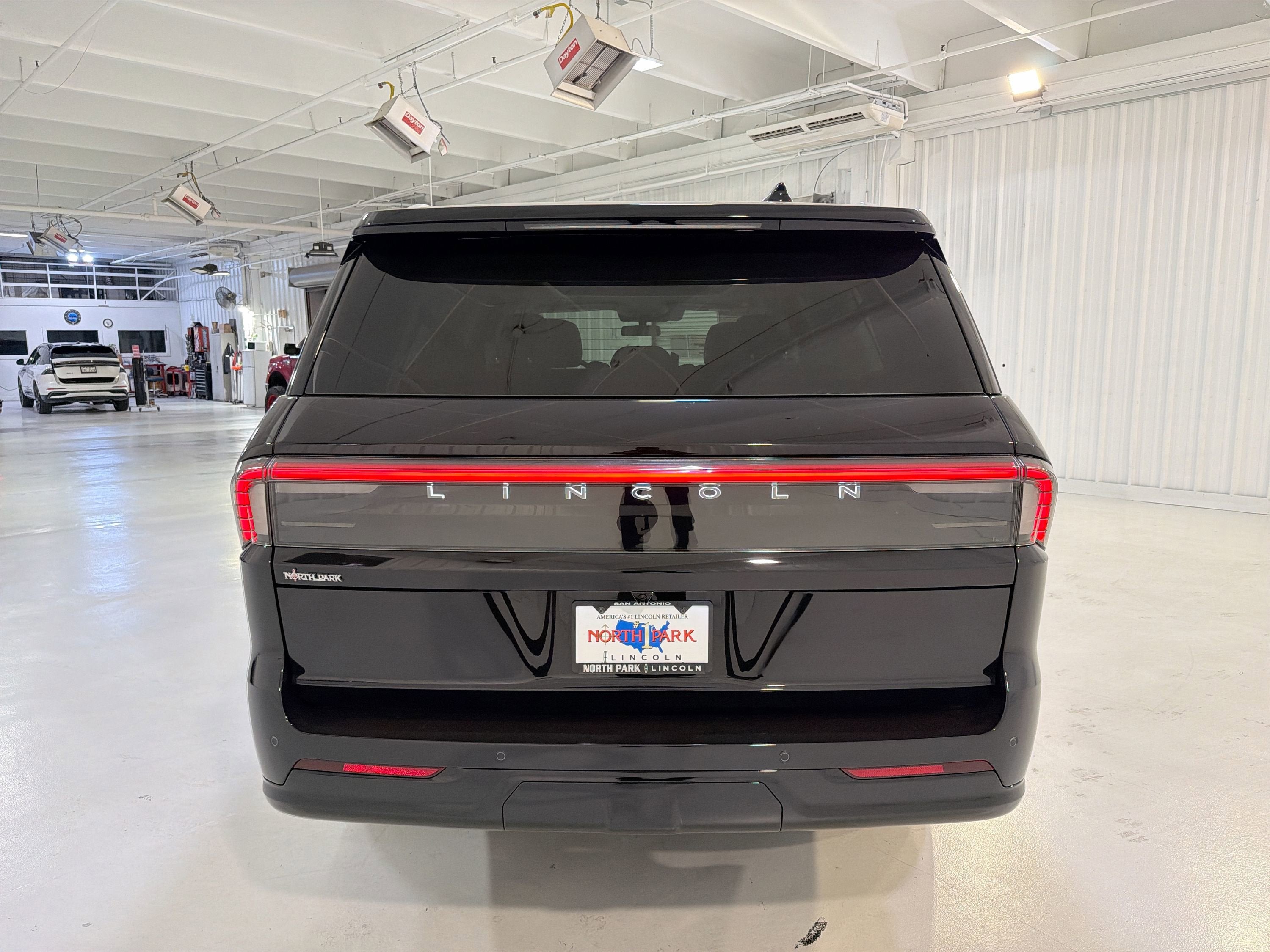 2026 Lincoln Navigator L Reserve