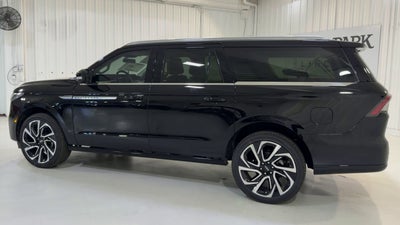 2026 Lincoln Navigator L Reserve