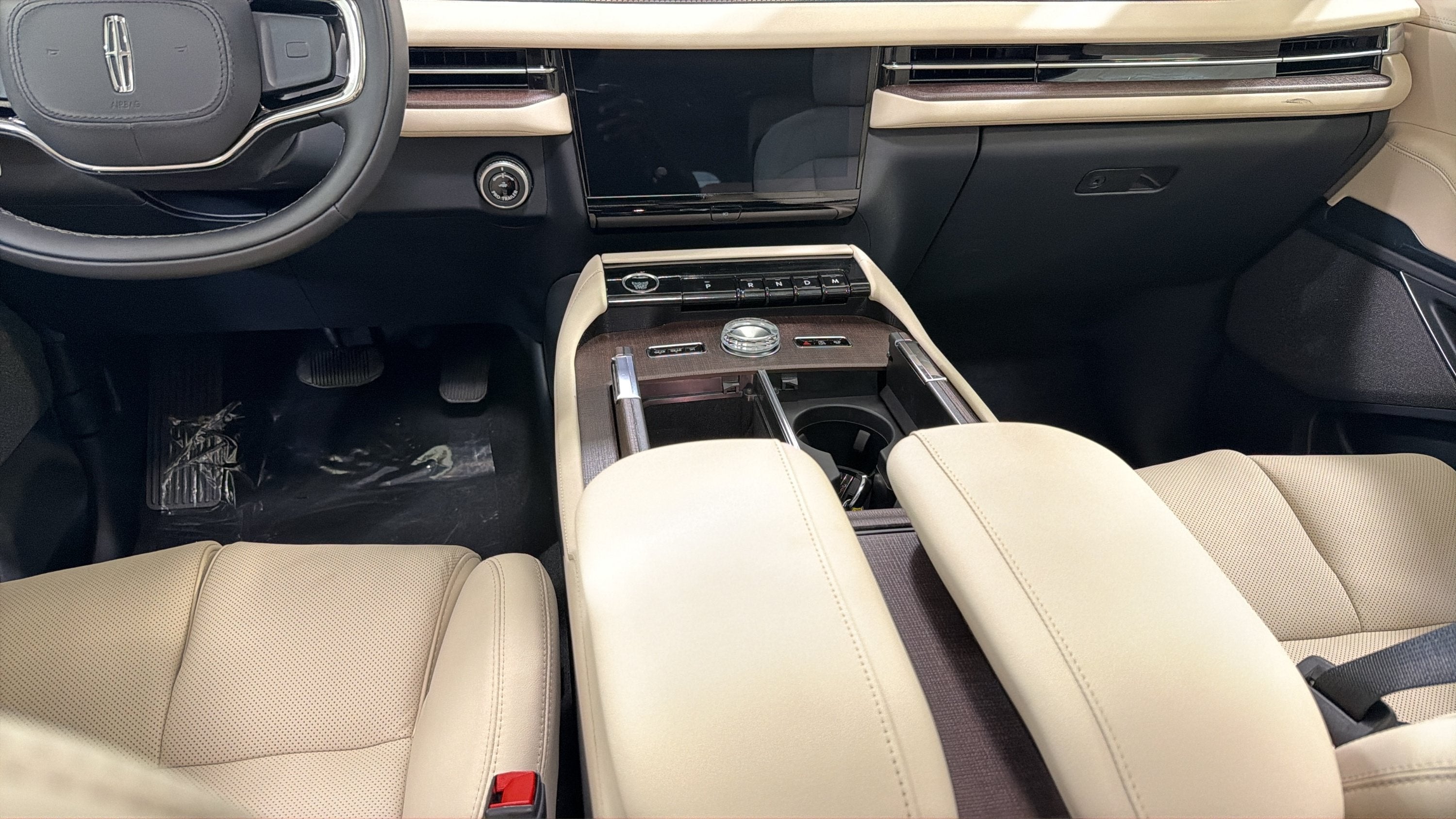 2027 Lincoln Navigator L Reserve
