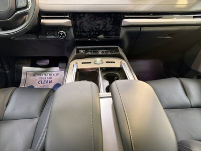 2025 Lincoln Navigator L Reserve