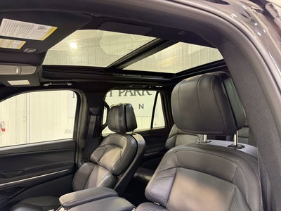 2025 Lincoln Navigator L Reserve