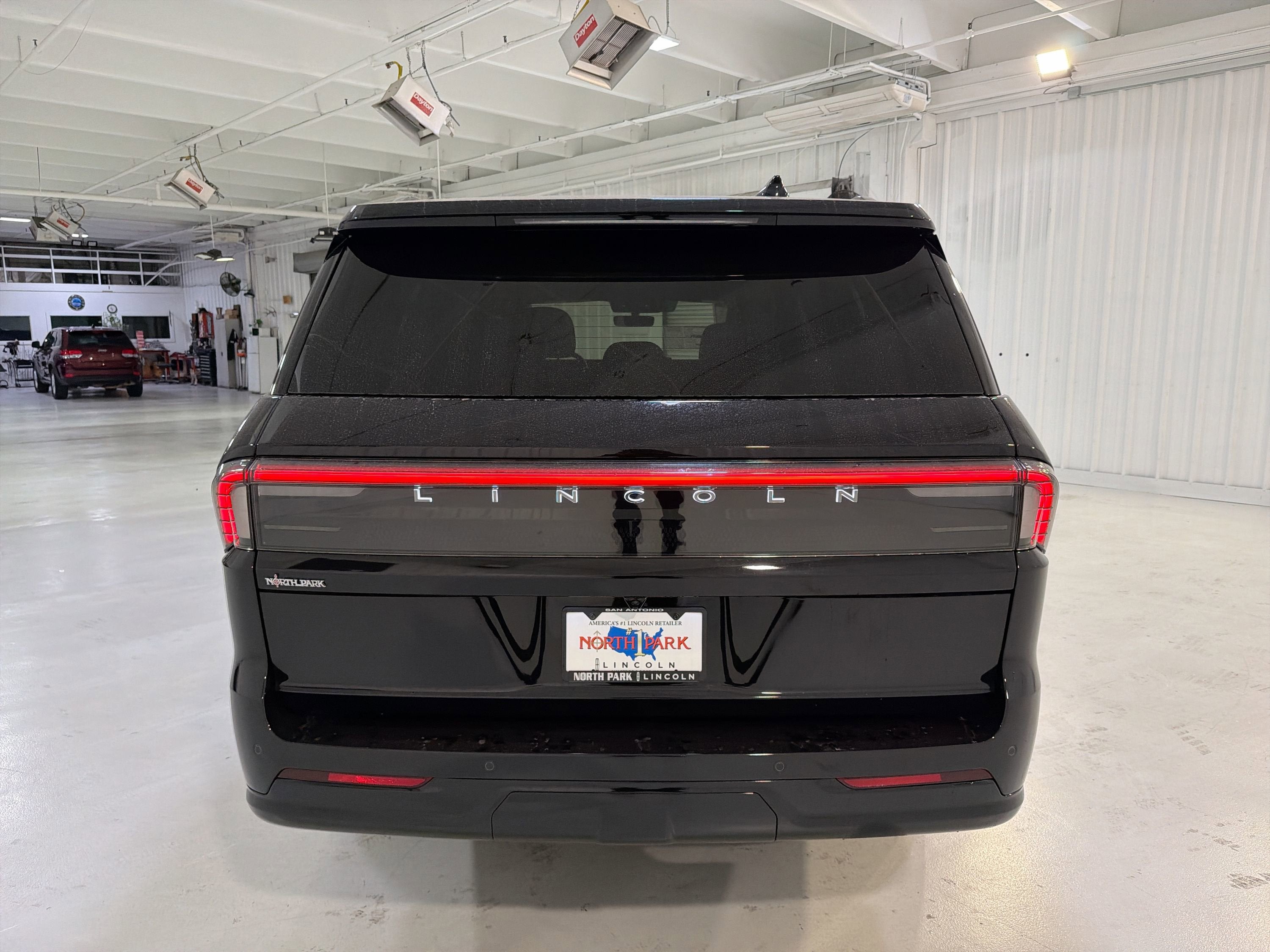 2025 Lincoln Navigator L Reserve