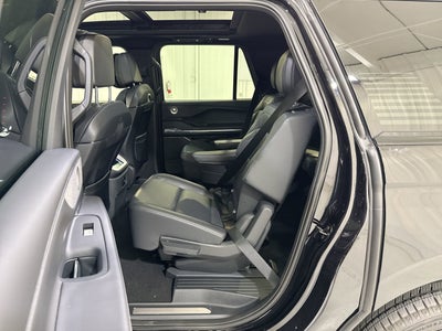 2025 Lincoln Navigator L Reserve