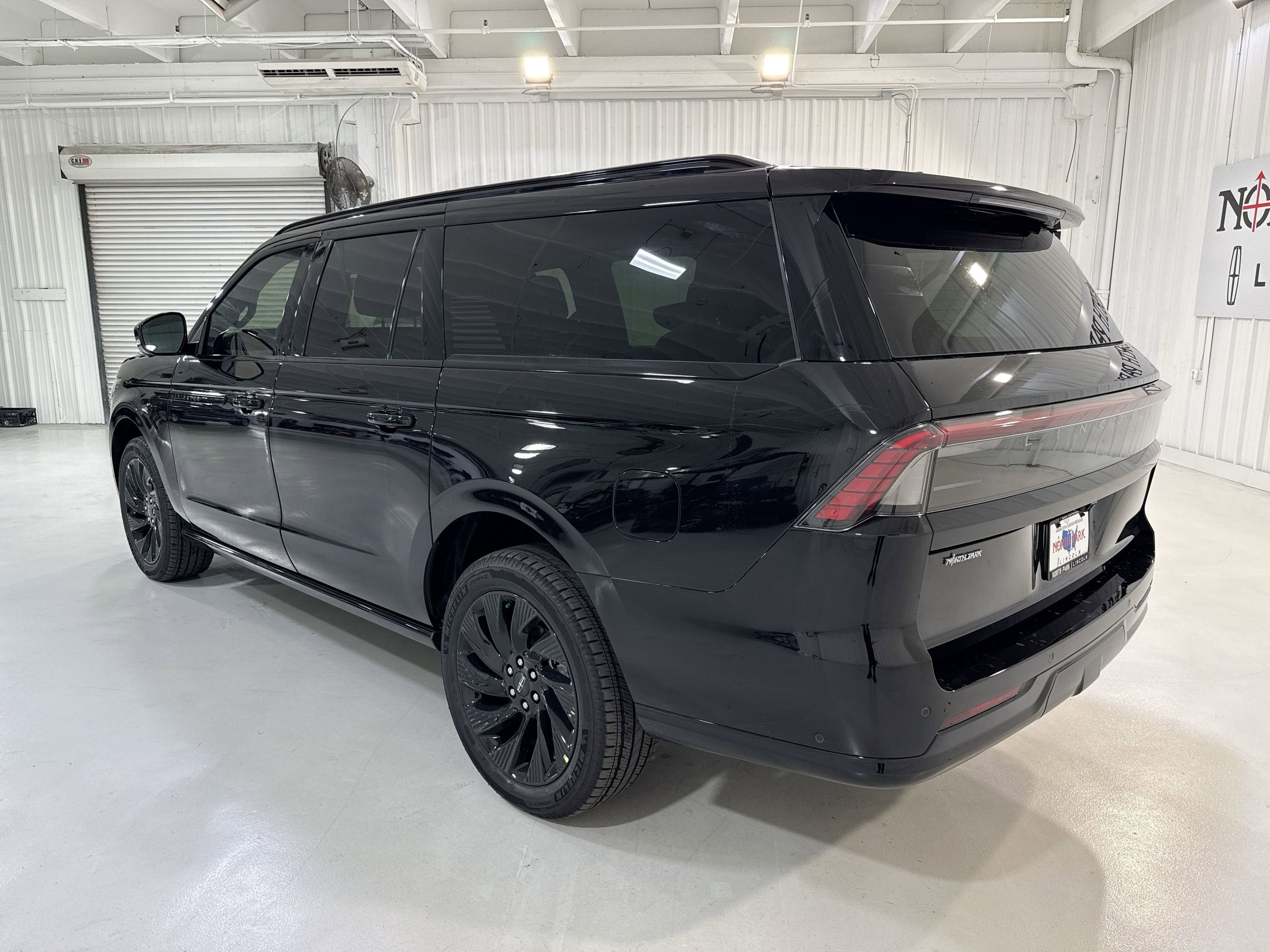 2025 Lincoln Navigator L Reserve