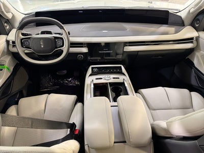 2026 Lincoln Navigator L Reserve