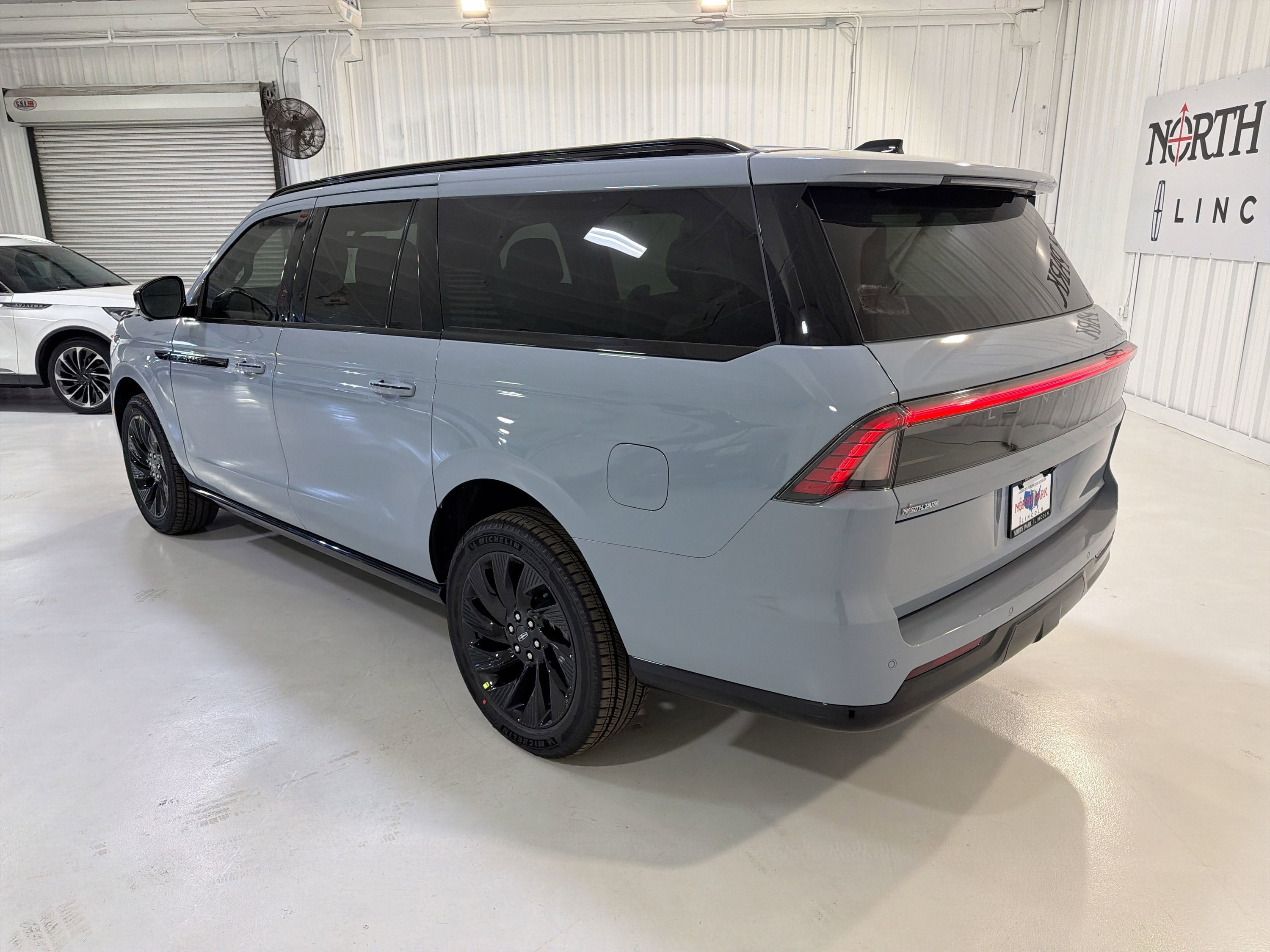 2026 Lincoln Navigator L Reserve