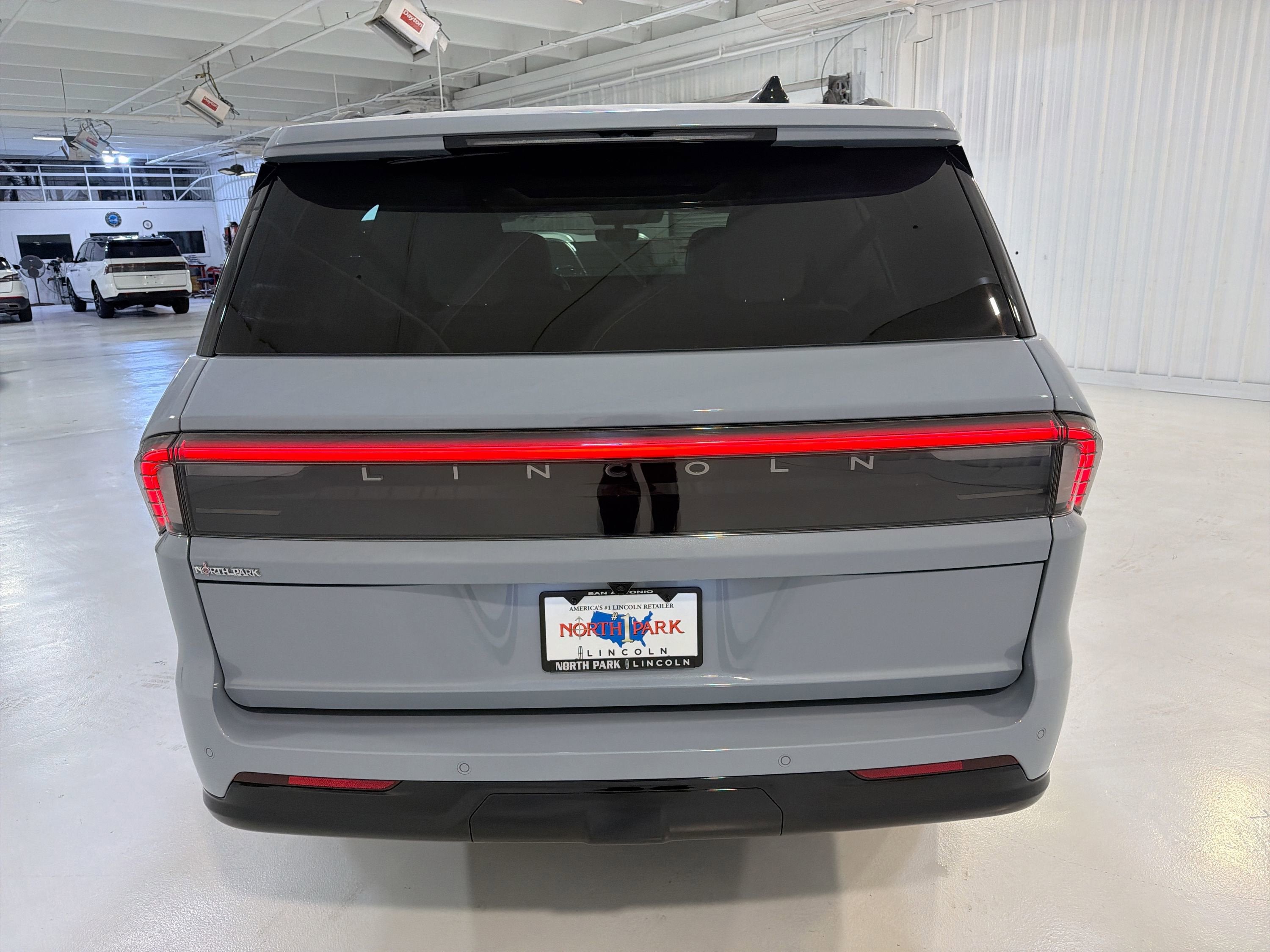 2026 Lincoln Navigator L Reserve