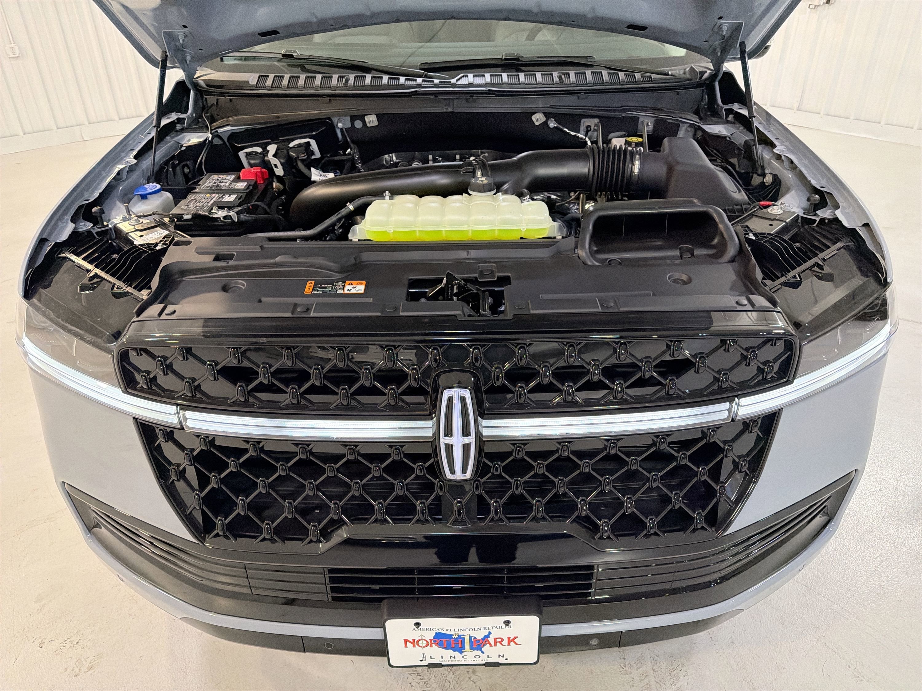 2026 Lincoln Navigator L Reserve