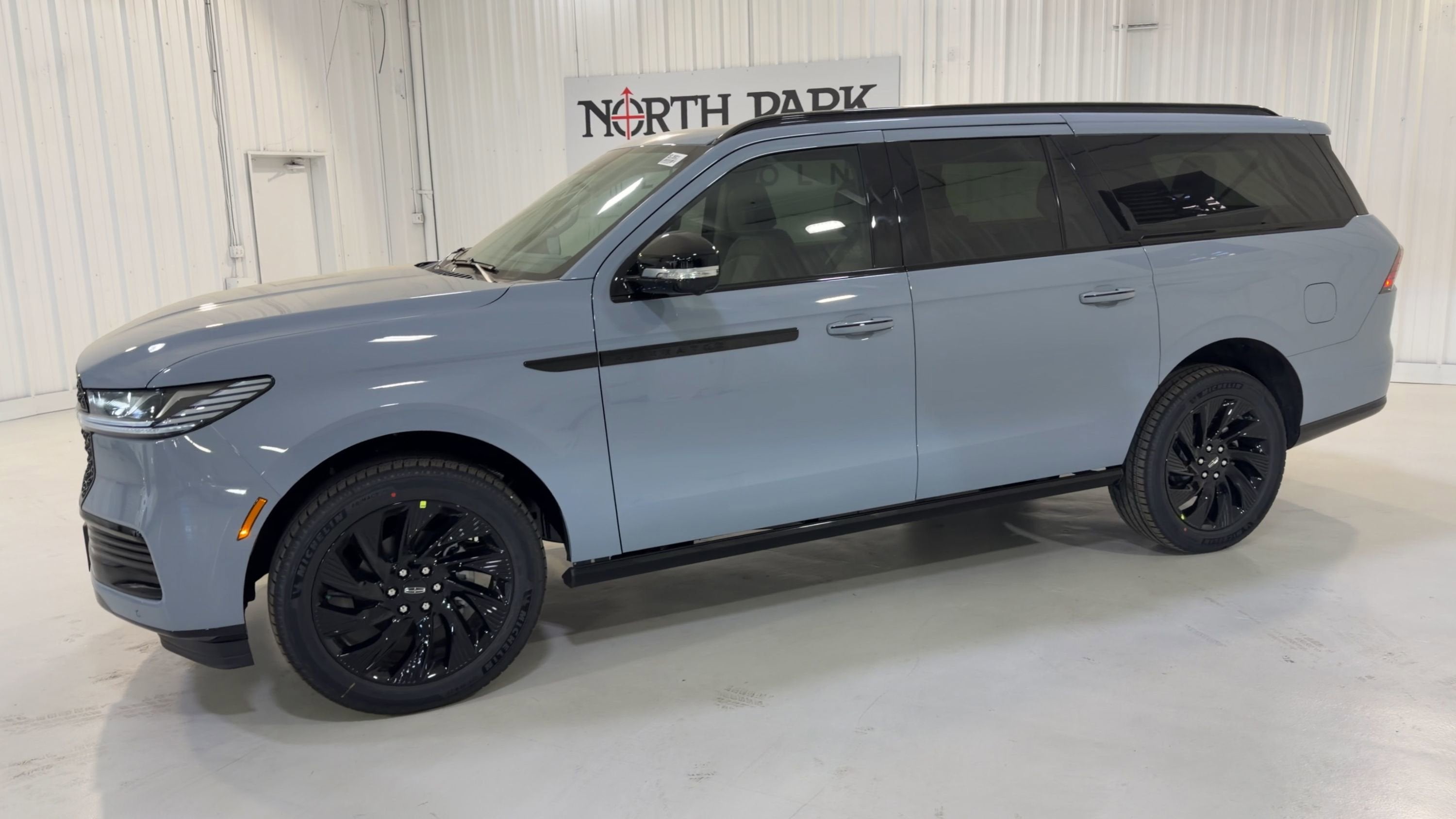 2026 Lincoln Navigator L Reserve