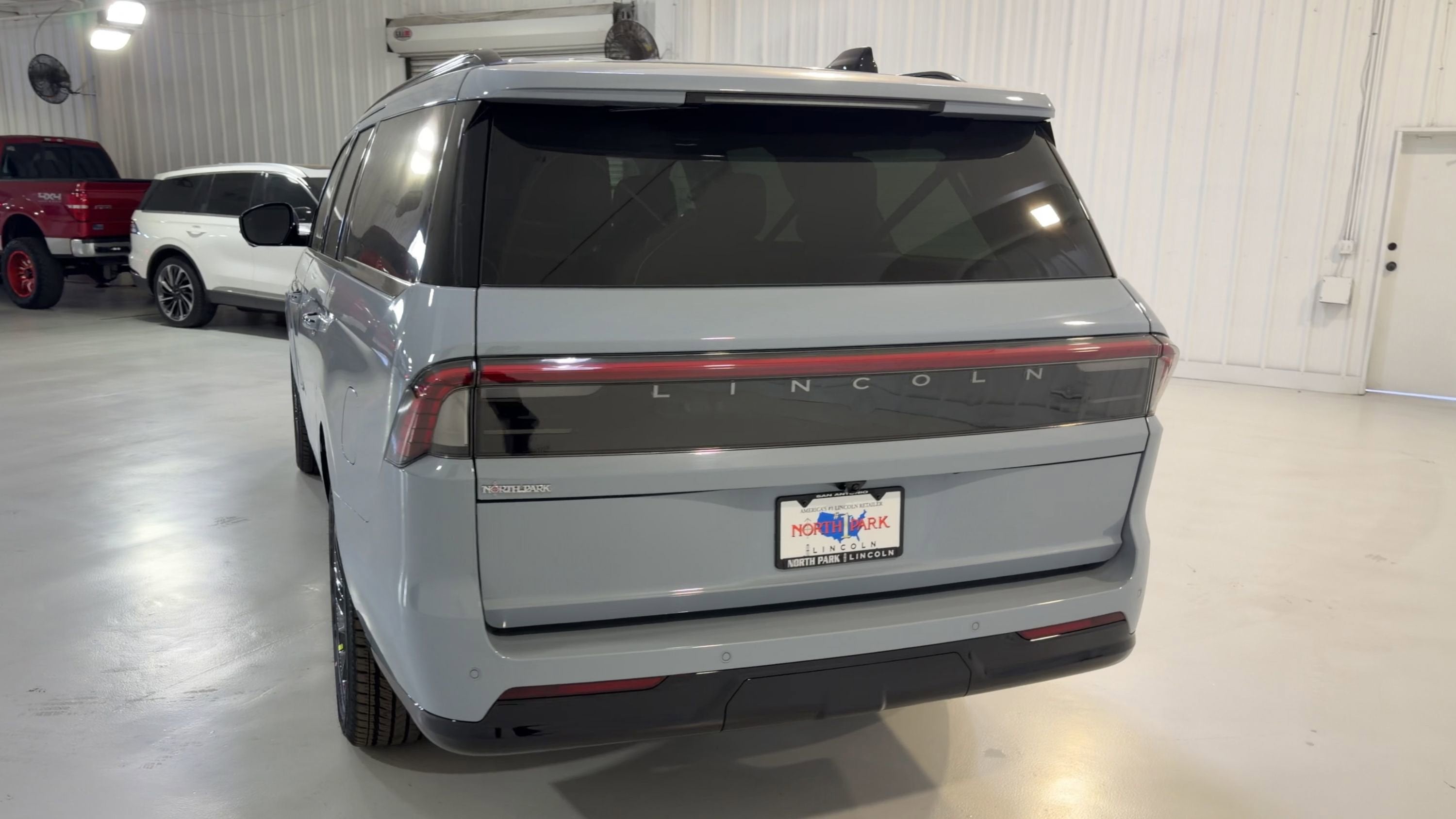 2026 Lincoln Navigator L Reserve