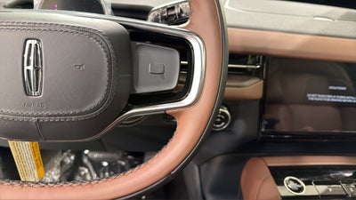 2027 Lincoln Navigator L Reserve