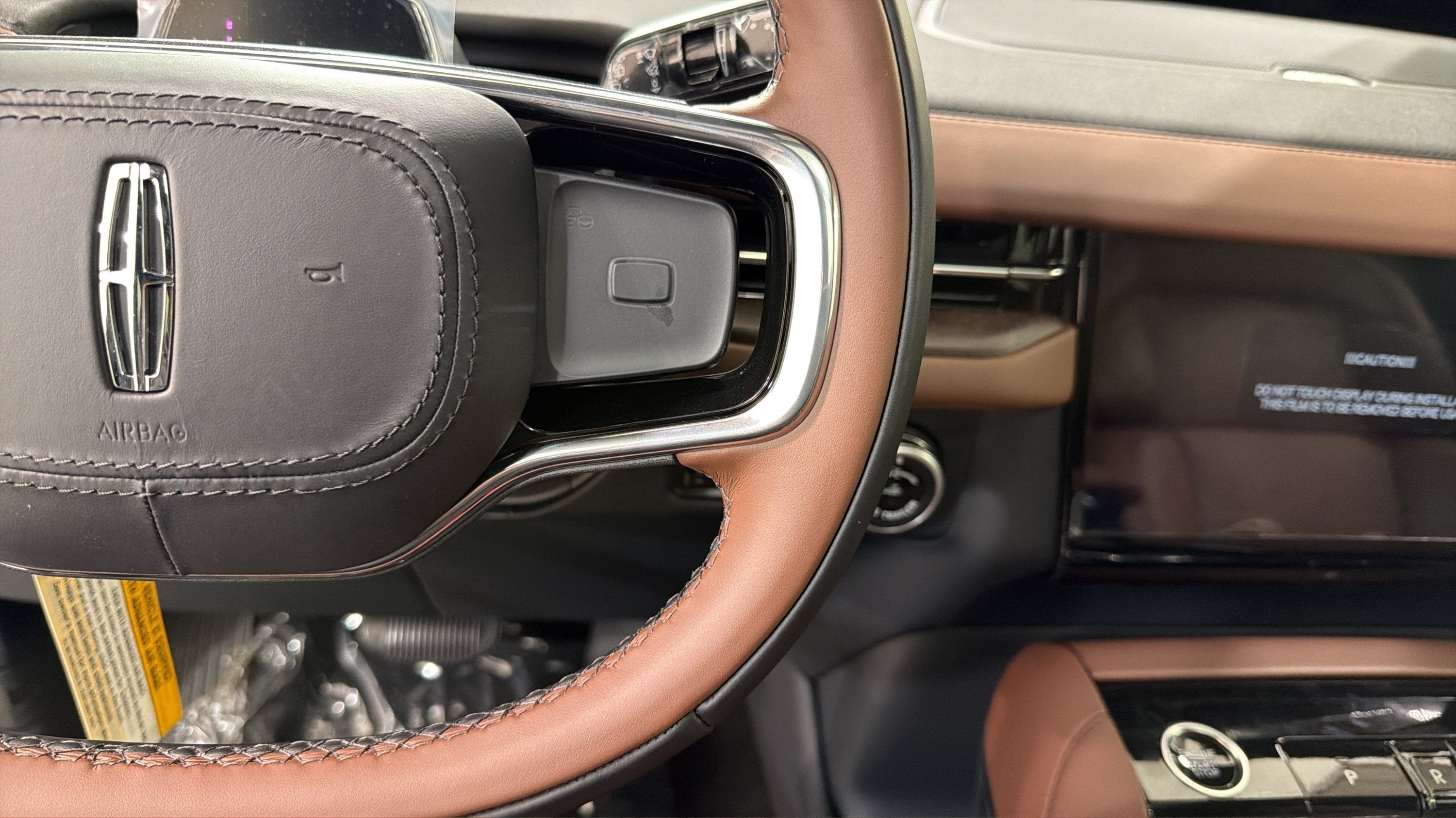2027 Lincoln Navigator L Reserve