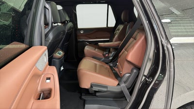 2027 Lincoln Navigator L Reserve