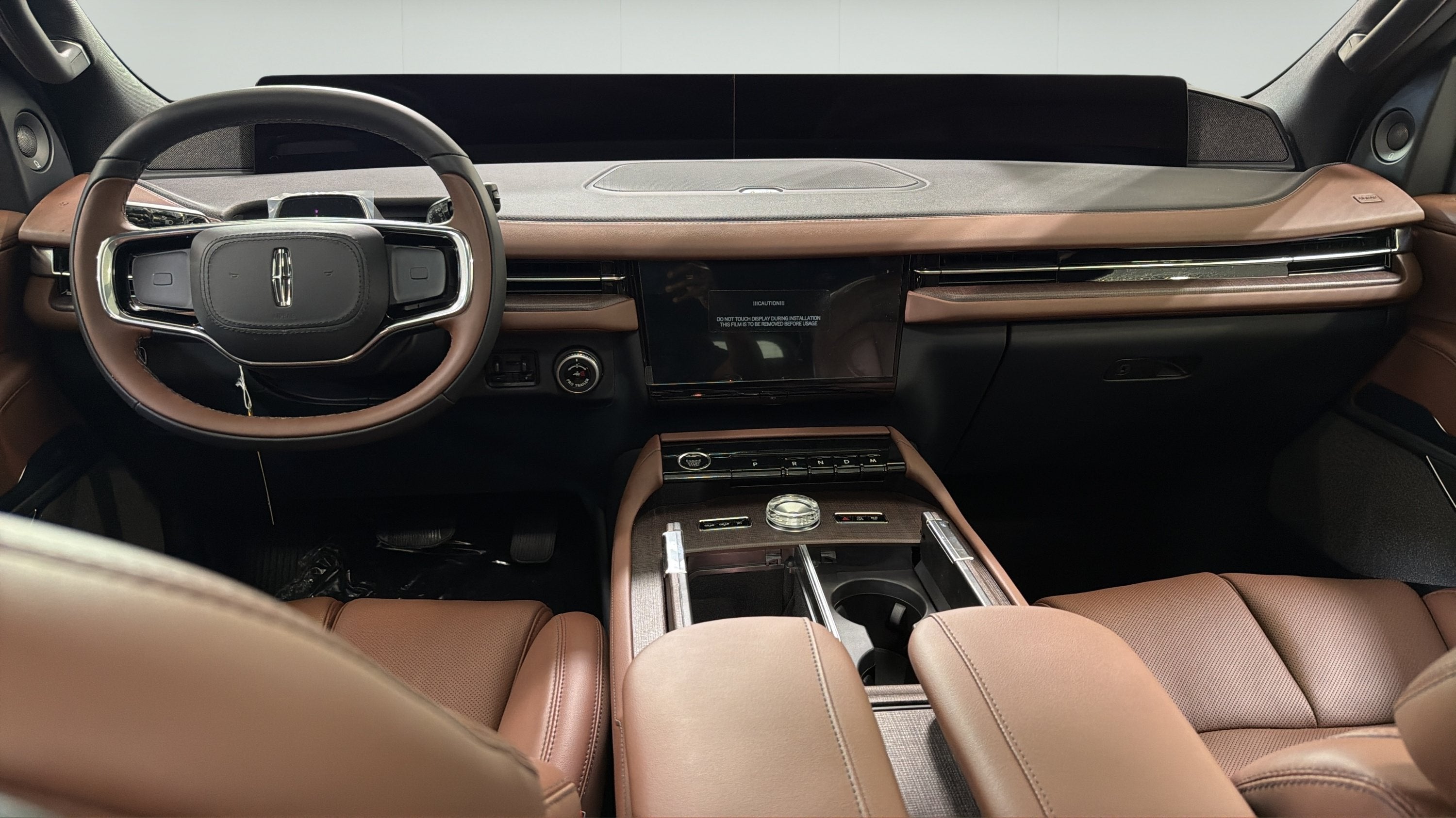 2027 Lincoln Navigator L Reserve
