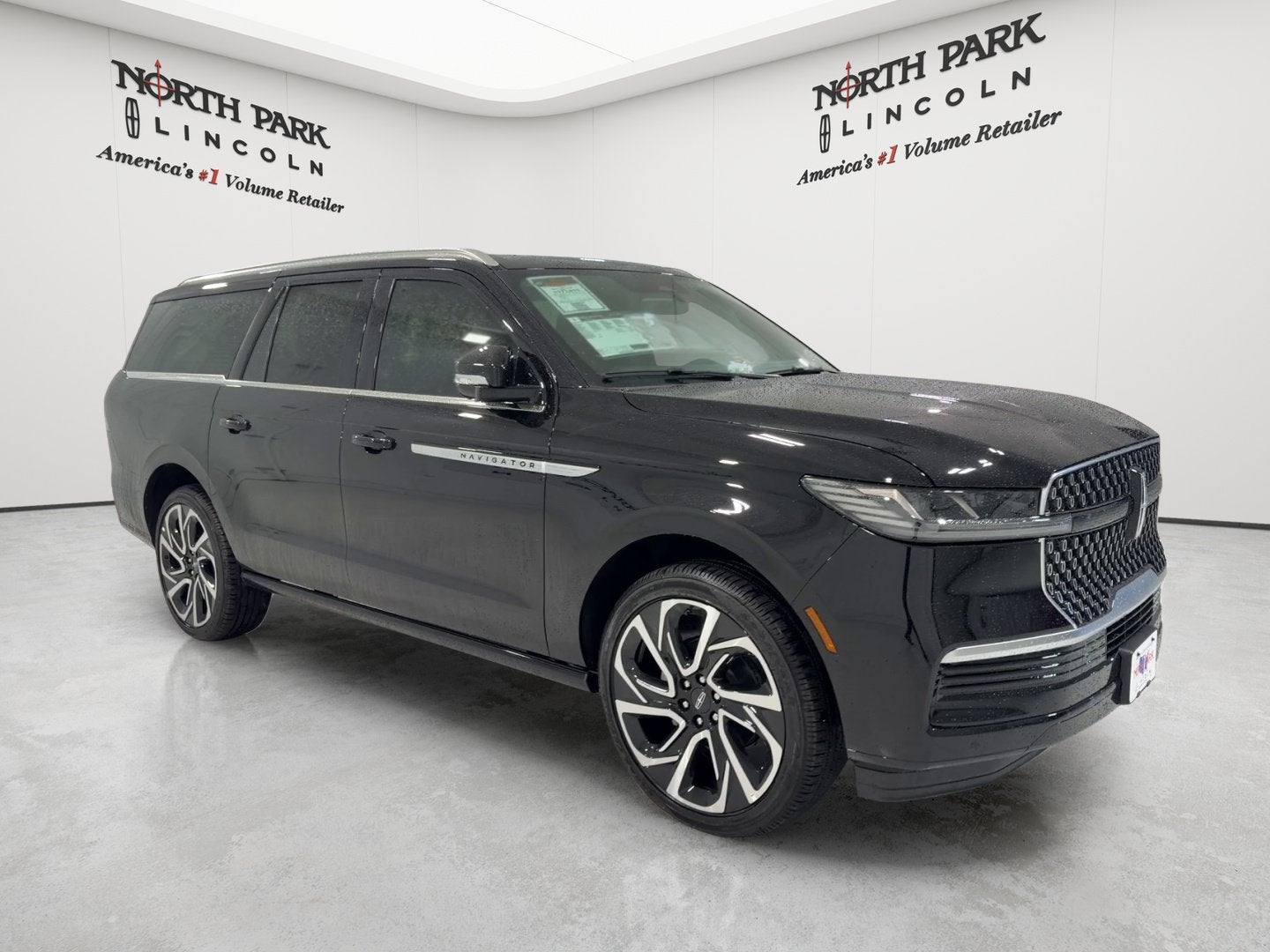 2027 Lincoln Navigator L Reserve