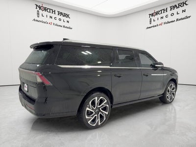 2027 Lincoln Navigator L Reserve