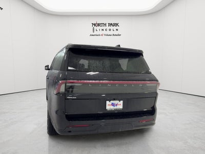 2027 Lincoln Navigator L Reserve