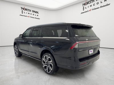 2027 Lincoln Navigator L Reserve