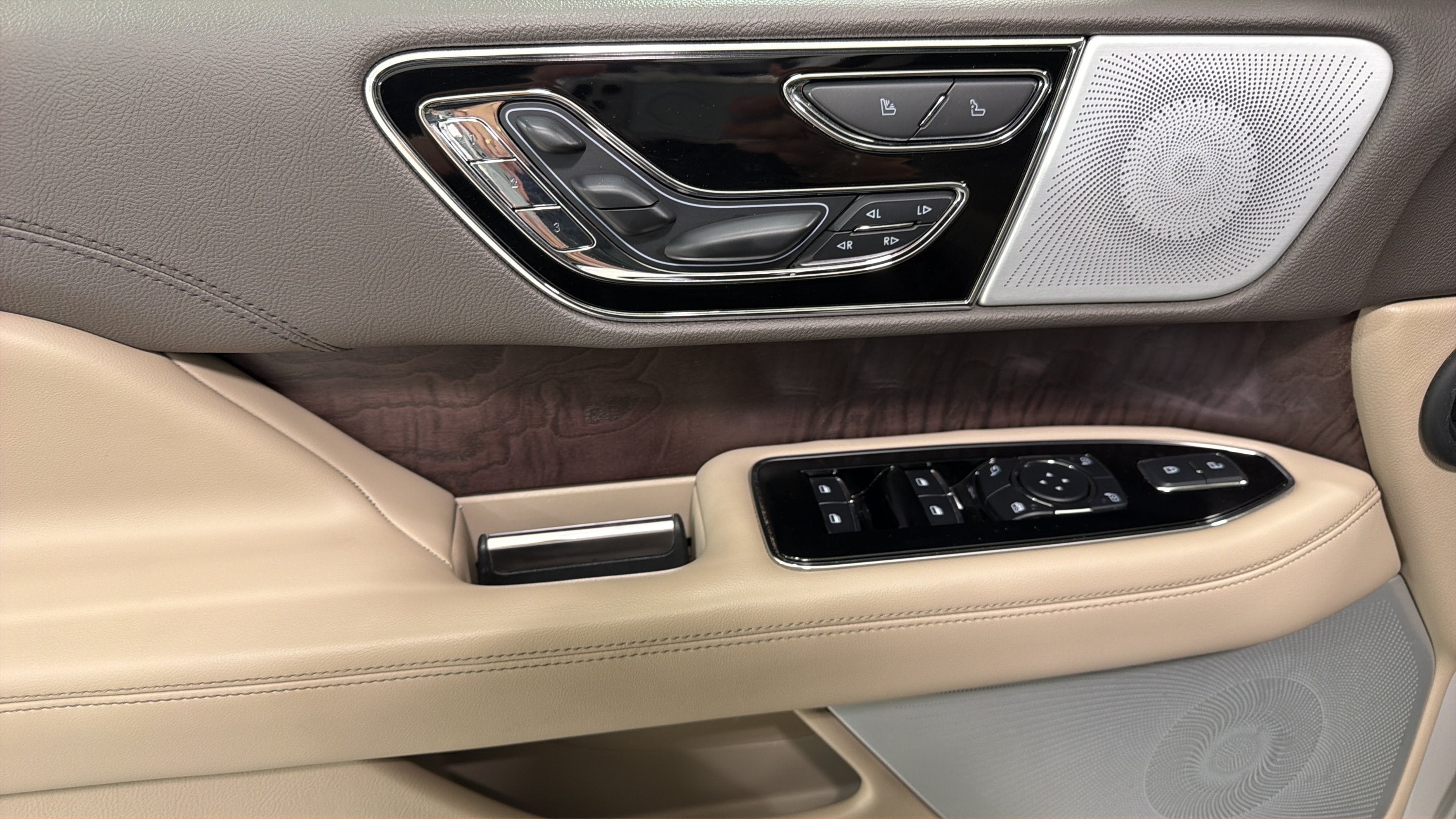 2024 Lincoln Navigator L Reserve