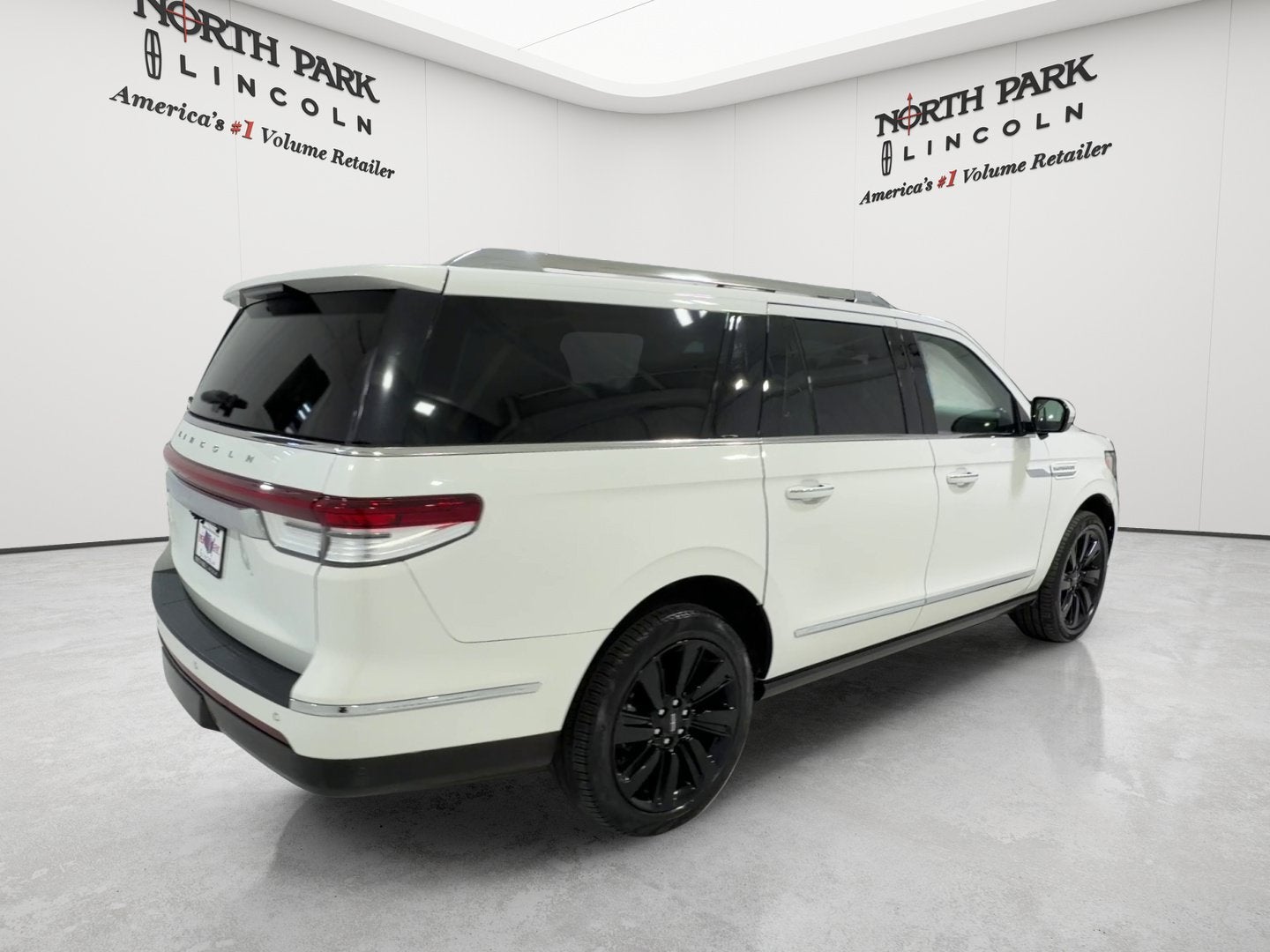 2024 Lincoln Navigator L Reserve