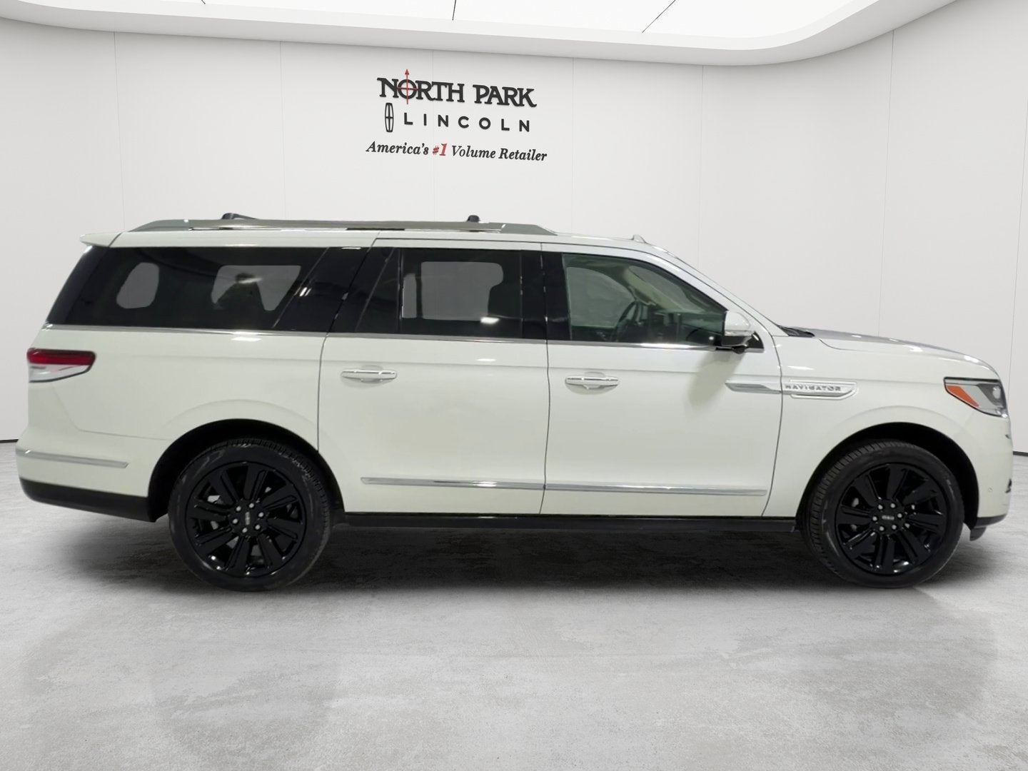2024 Lincoln Navigator L Reserve
