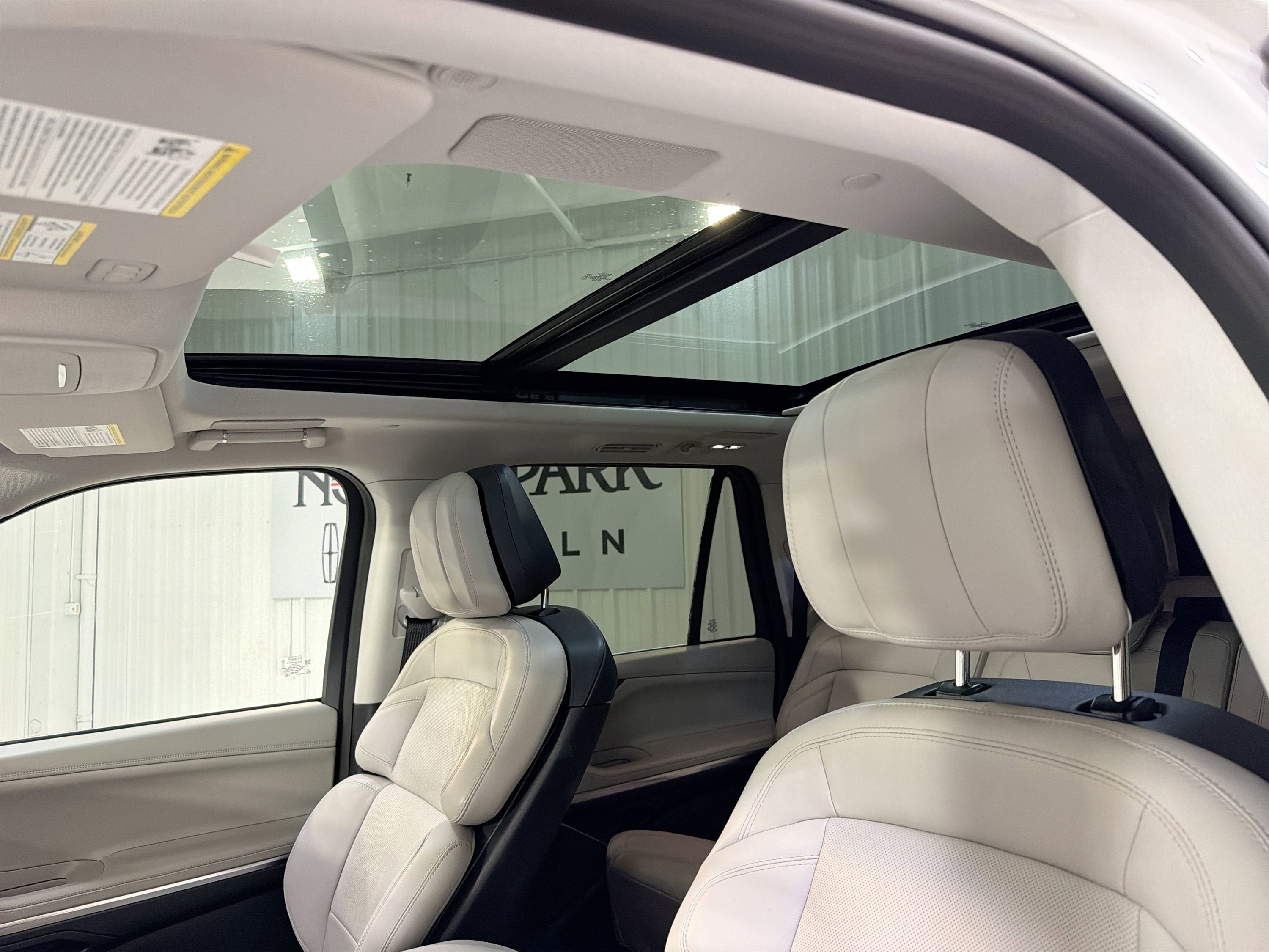 2025 Lincoln Navigator L Reserve