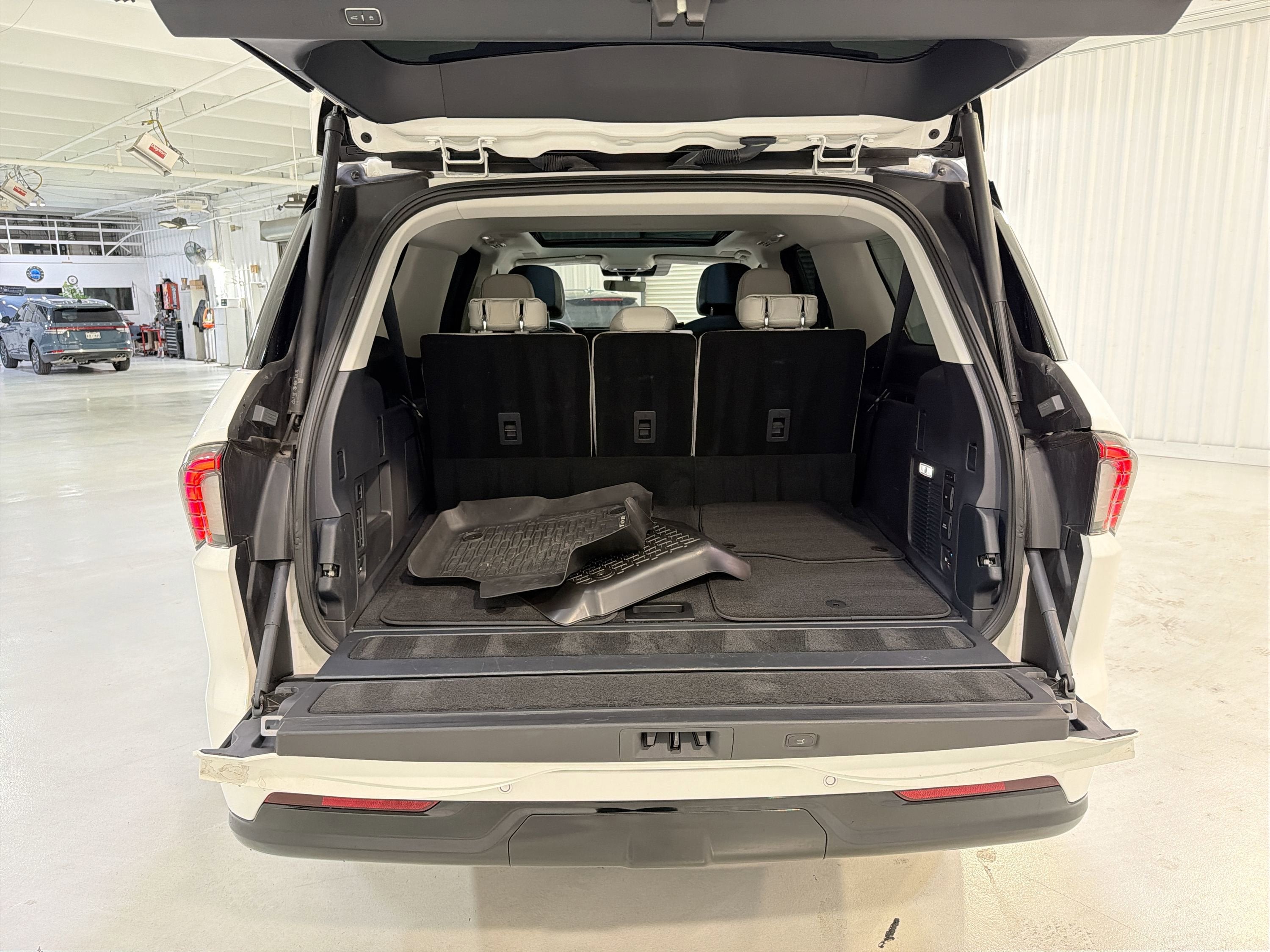 2025 Lincoln Navigator L Reserve