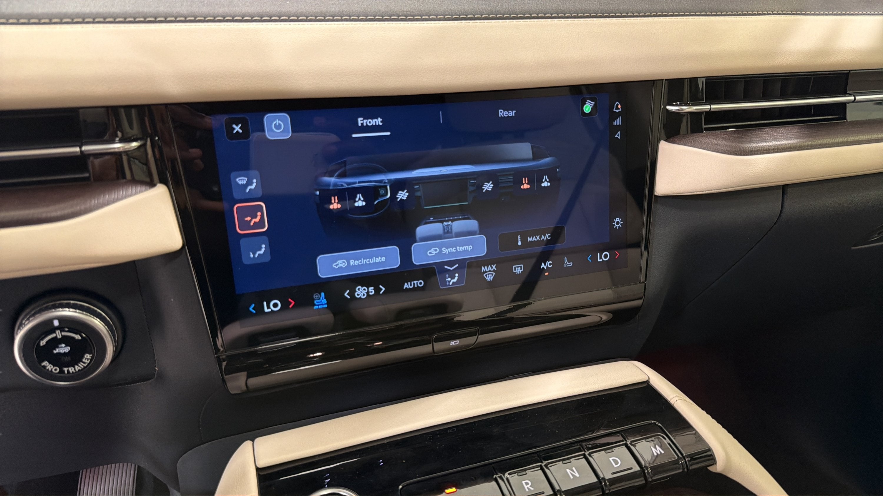 2027 Lincoln Navigator L Reserve