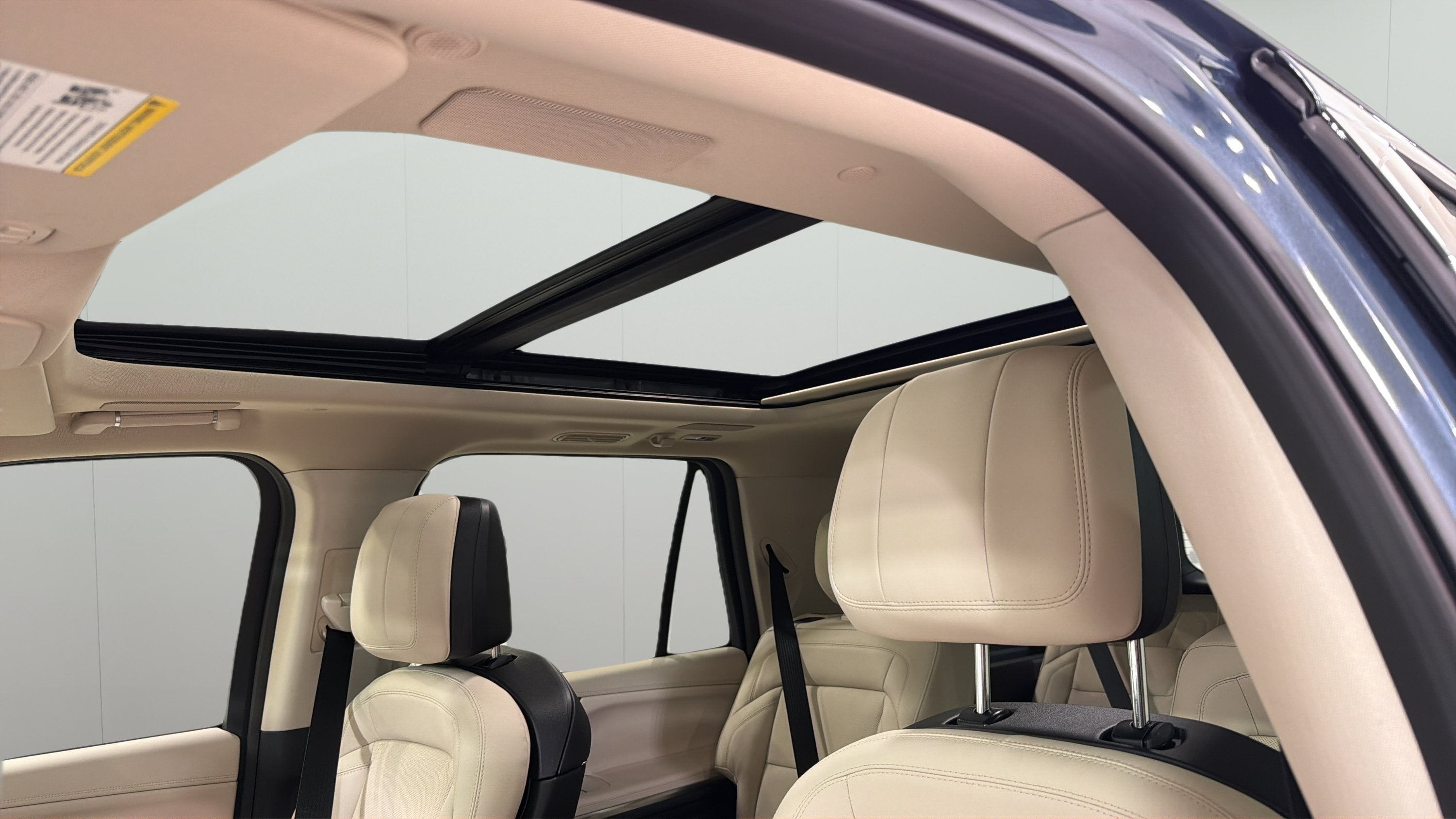 2027 Lincoln Navigator L Reserve