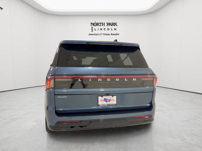 2027 Lincoln Navigator L Reserve